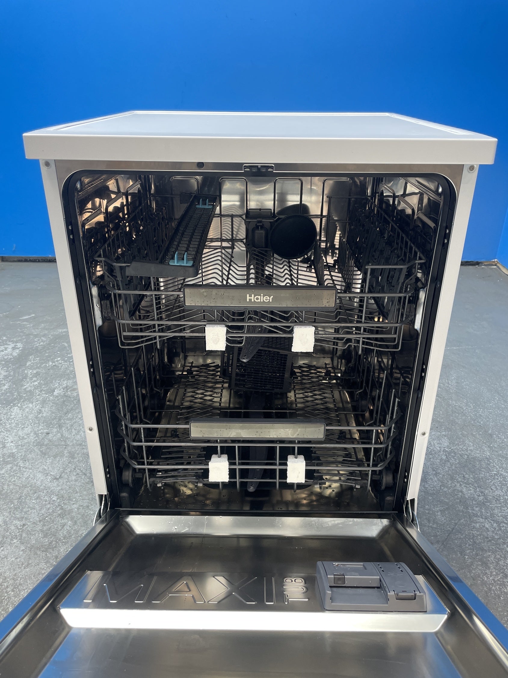 #GRC-162-727 - Haier 60cm Freestanding Dishwasher – 15 Place Settings, WiFi Connected, C Rated