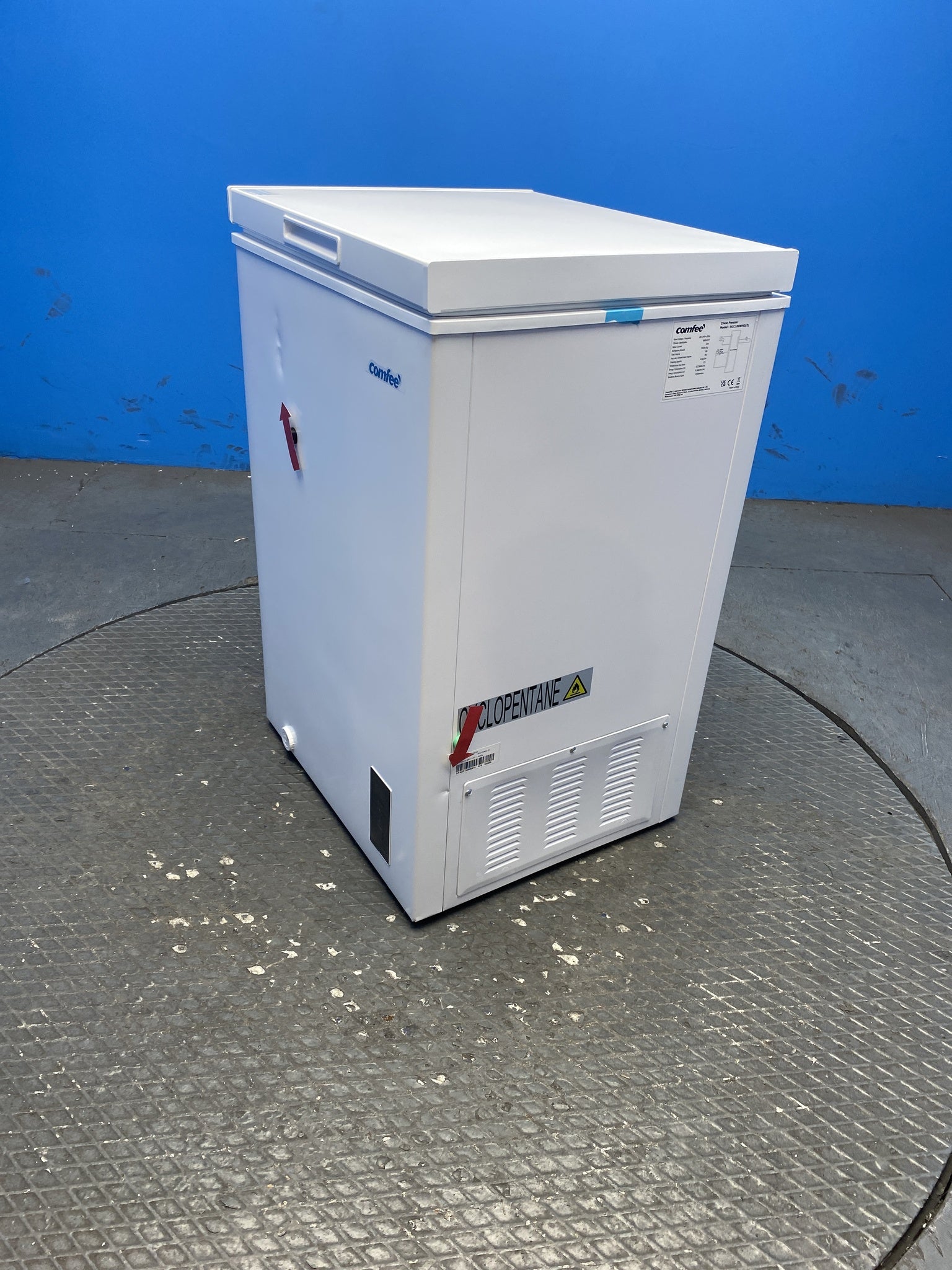 COMFEE' RCC100WH2E 99L Chest Freezer with Digital Control