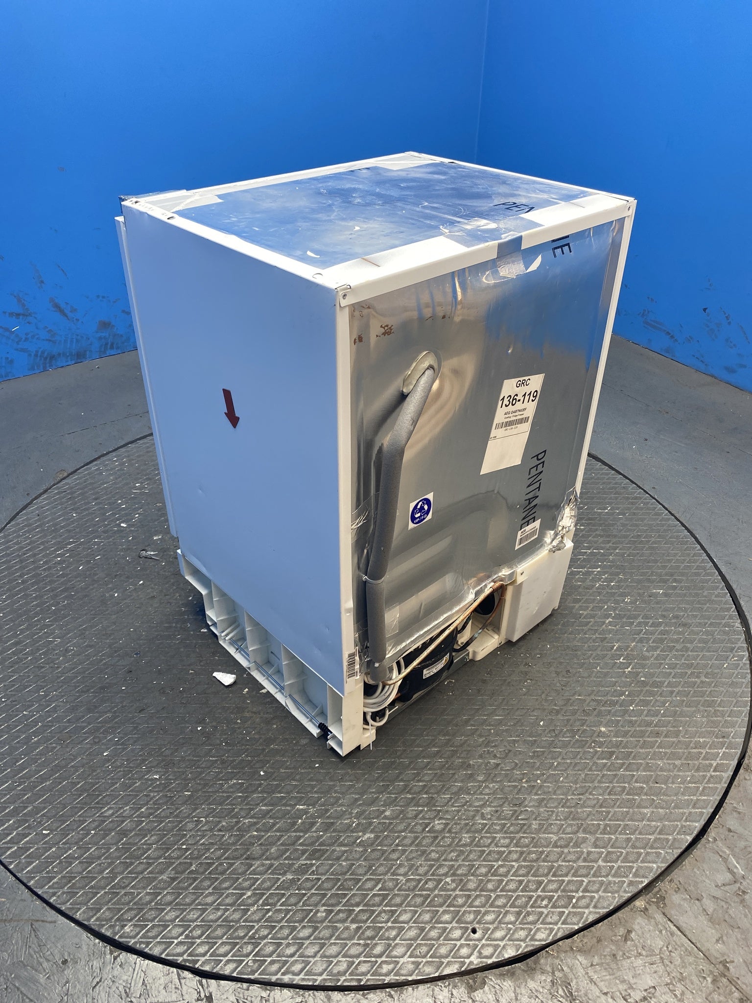 AEG OAB7N82EF 7000 Series NoFrost 85 Litre Integrated Freezer