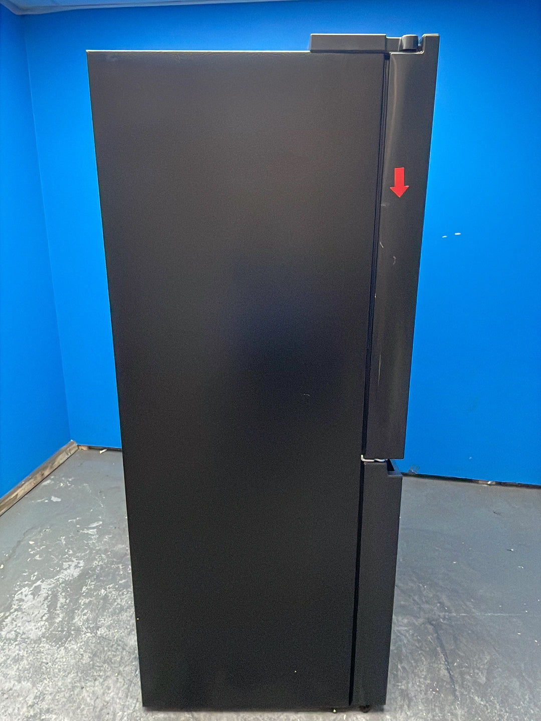 #GRC-163-574 - Hisense American Style Fridge Freezer – 577L, Black, Total No Frost, Smart WiFi