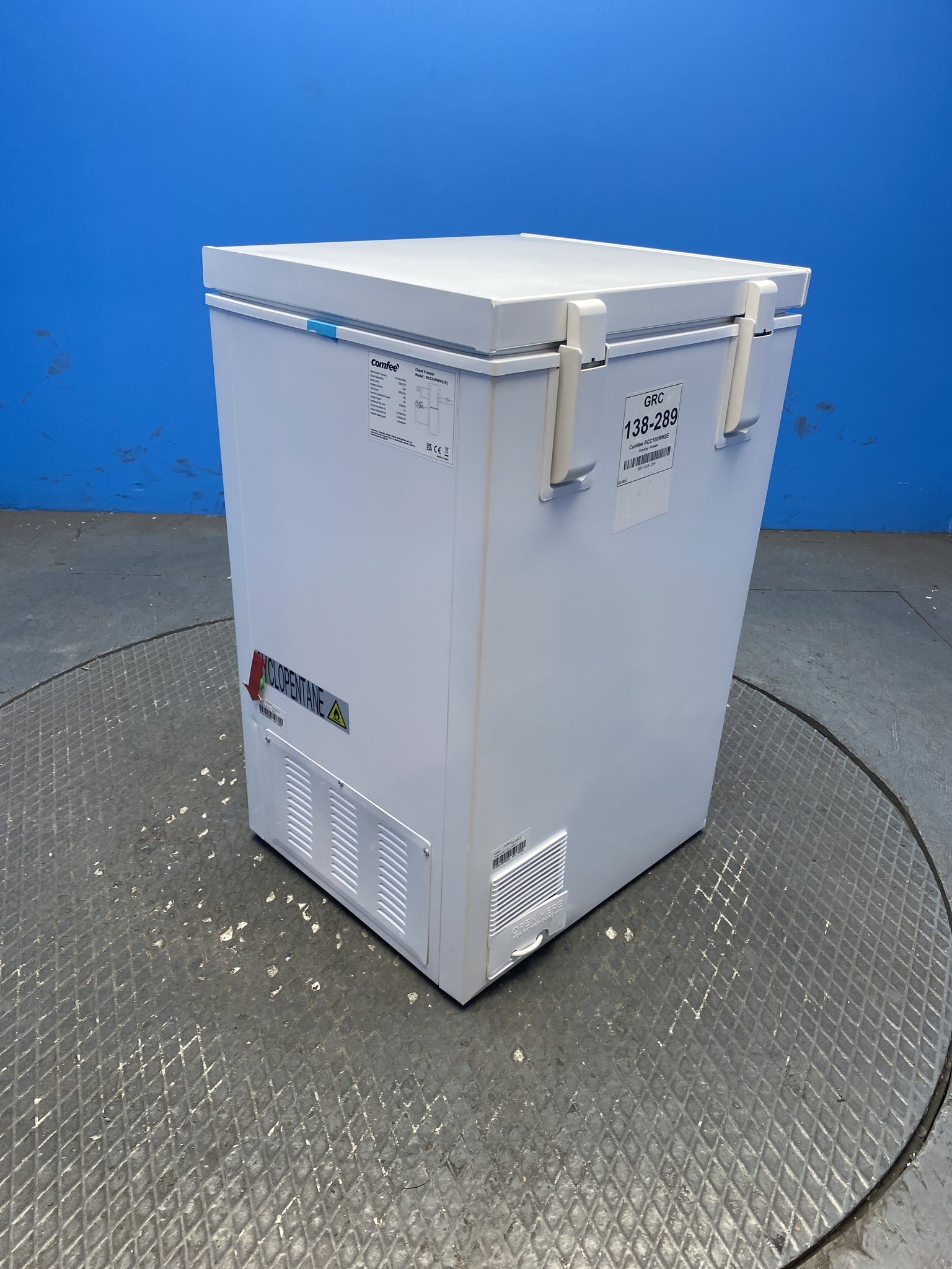 COMFEE' RCC100WH2E 99L Chest Freezer with Digital Control