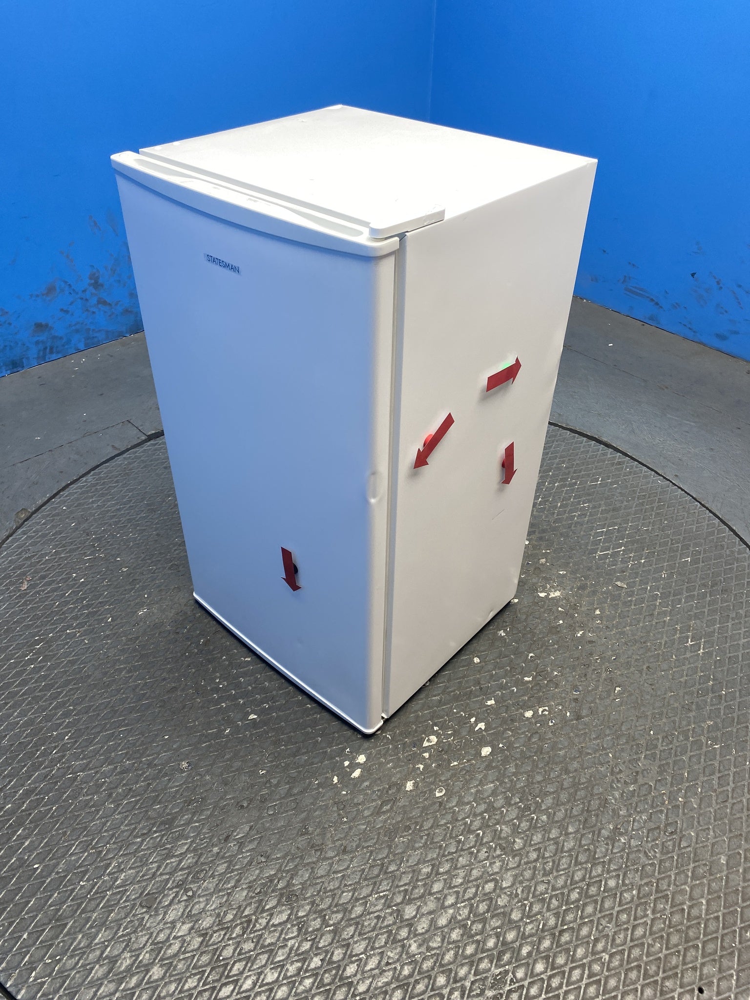 Statesman UC47FZW 47cm 60L Under Counter Freezer