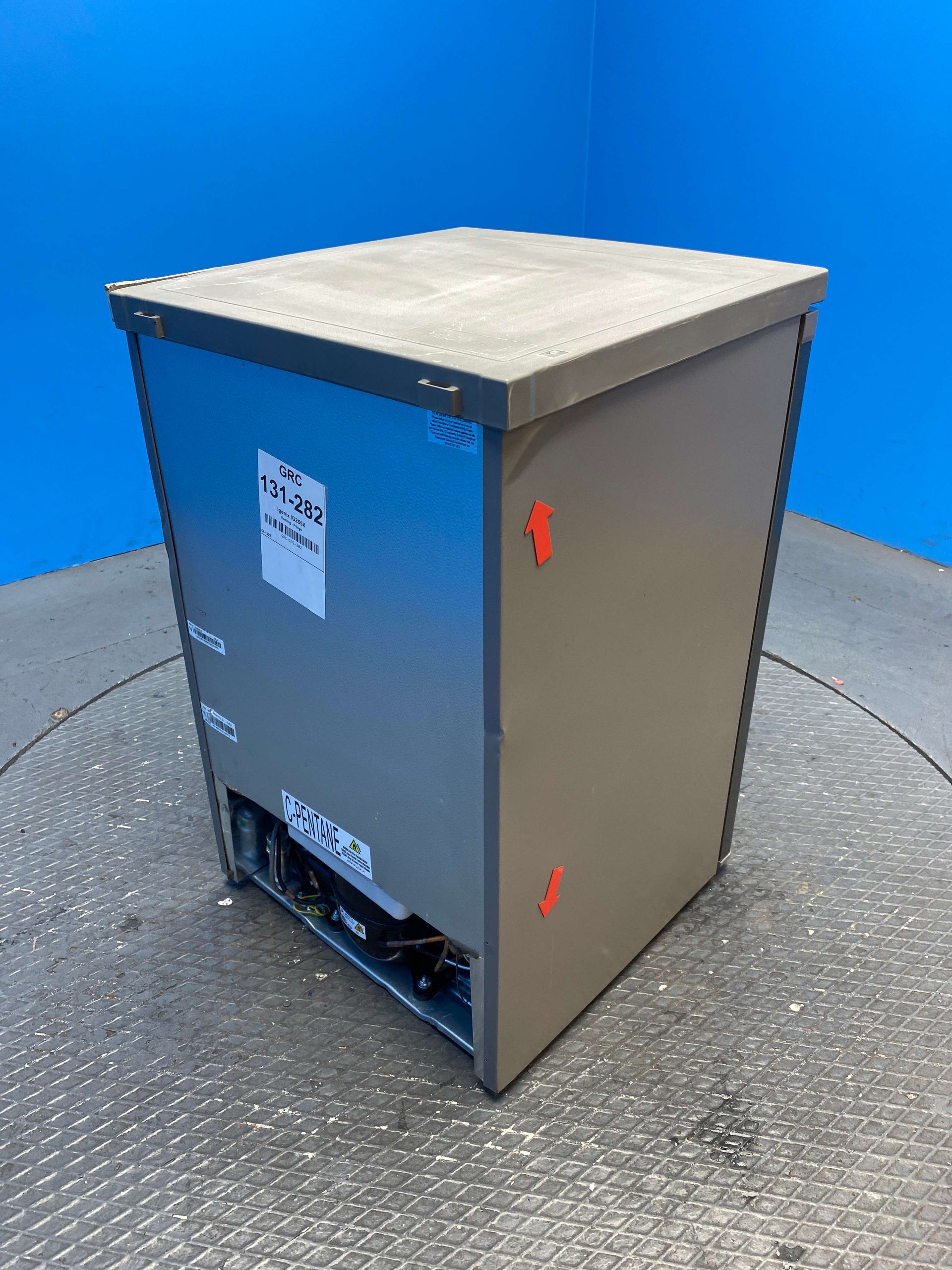 Igenix IG255X 136 Litre Undercounter Fridge