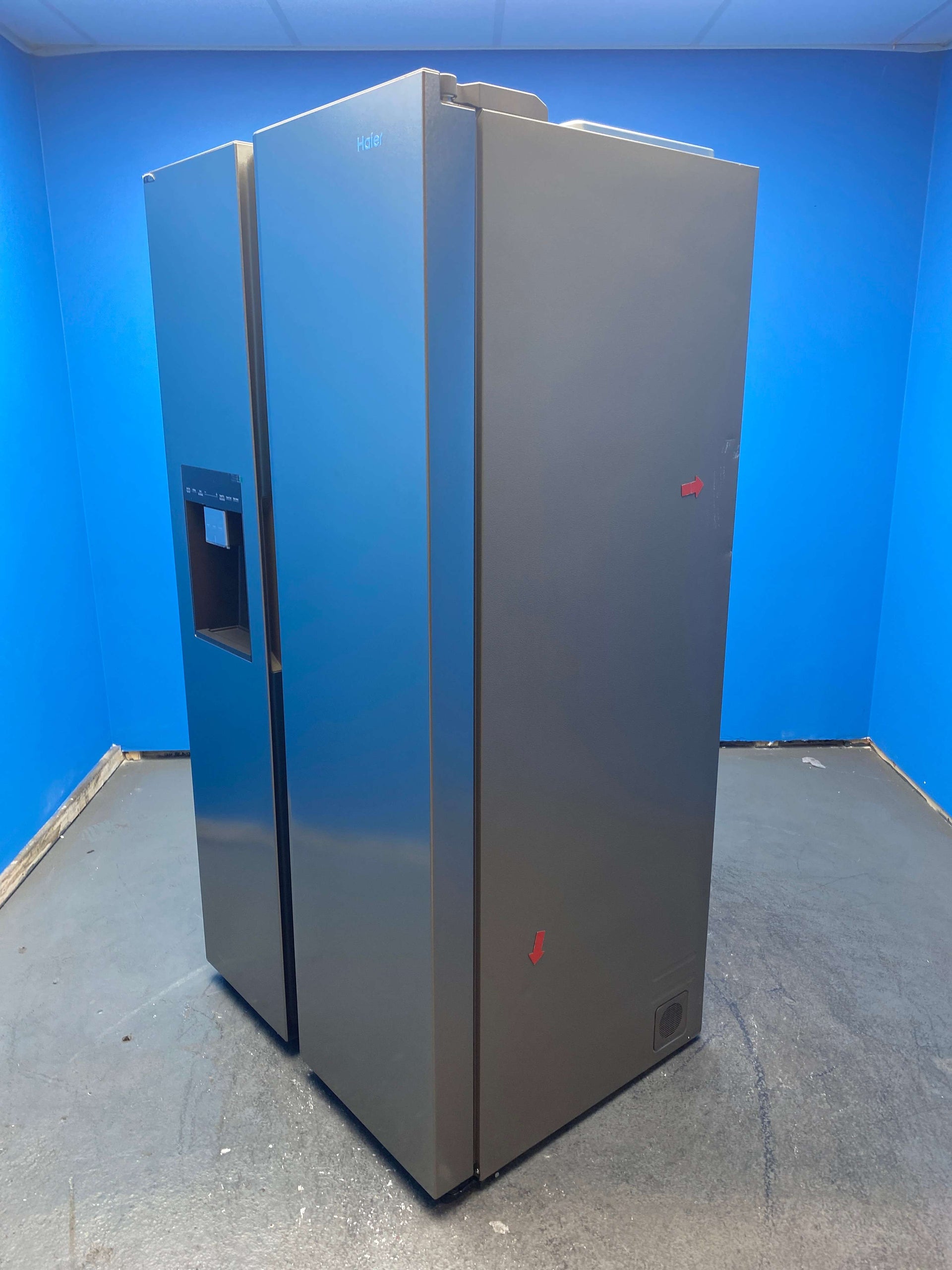 Haier Series 7 HSW79F18CIMM Plumbed American Fridge Freezer