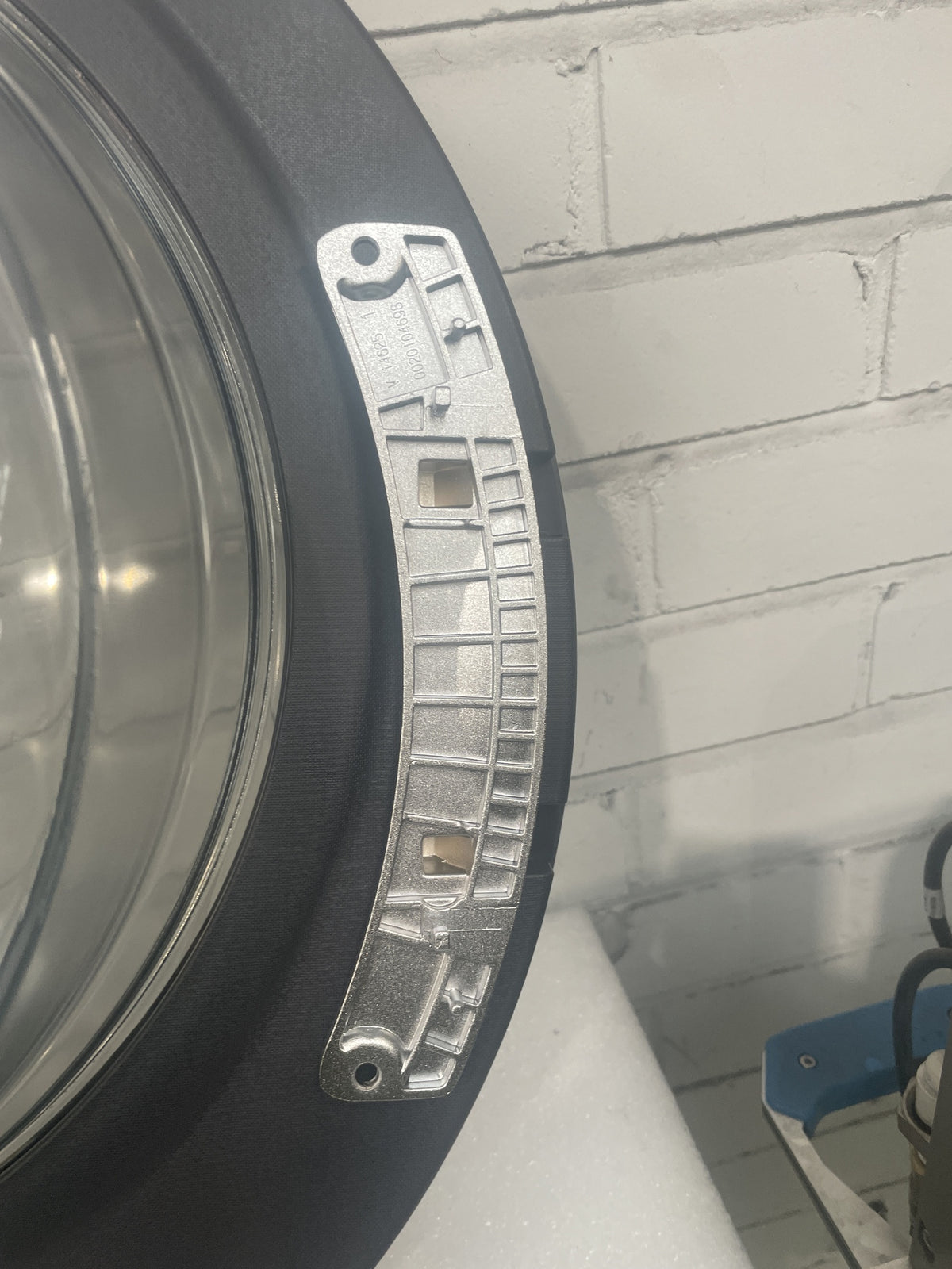 #GRC-157-540 - Haier HW100-B14367U-UK Washing Machine Door