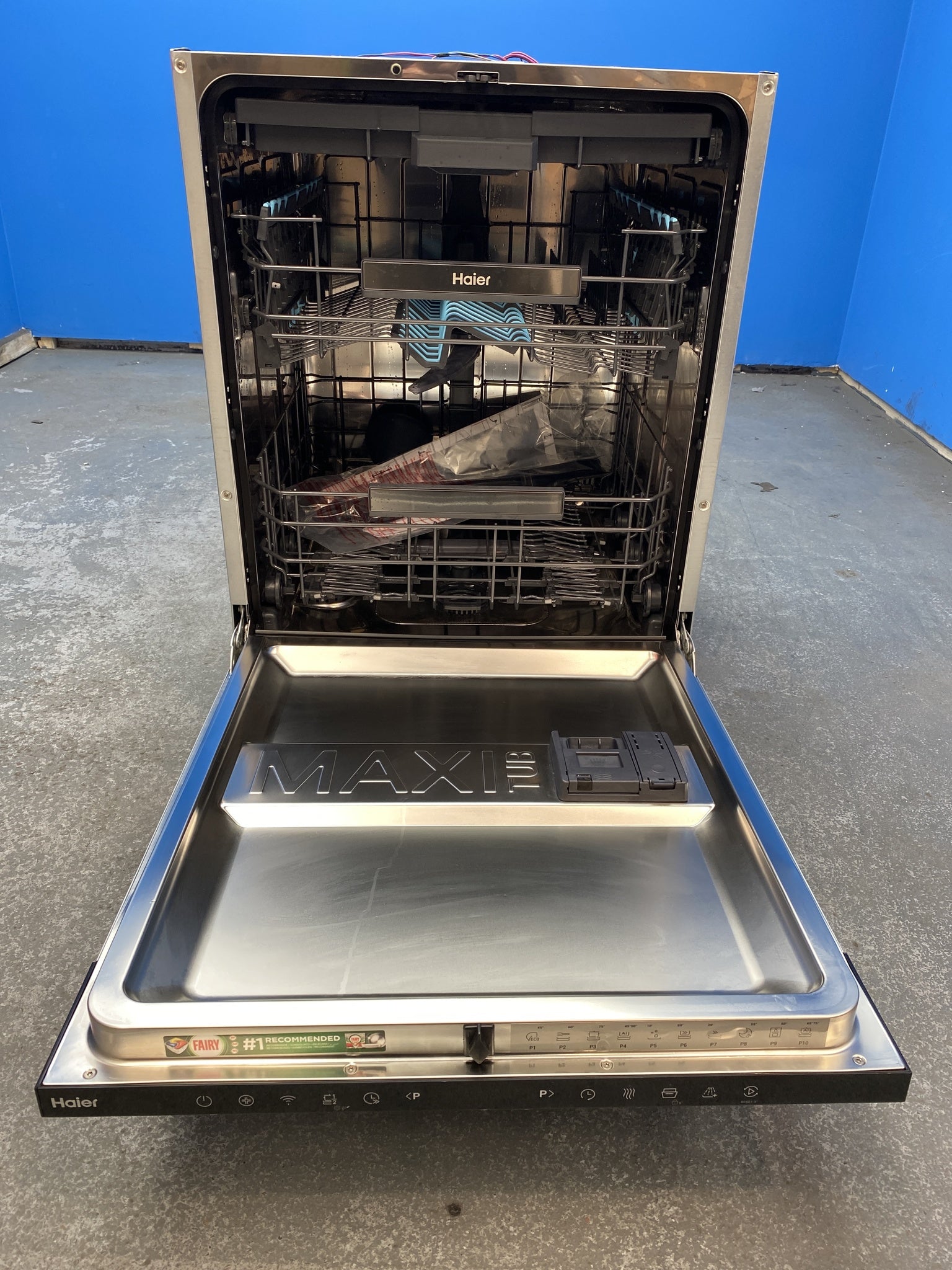 #GRC-154-871 - Haier XI 6C4S3FSB-80 Integrated 16 Place Dishwasher with Wi-Fi