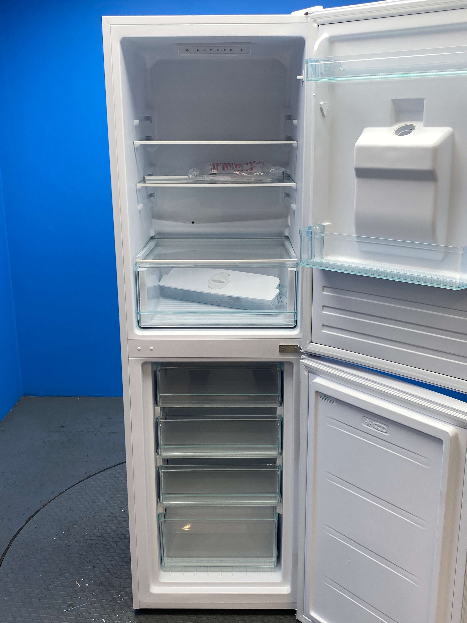 Hoover HOCT3L517EWWK 246 Litre Combi Fridge Freezer
