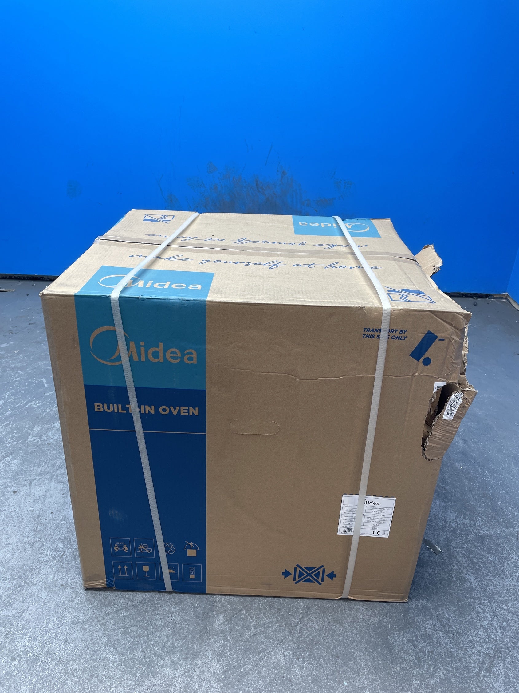 #GRC-158-854 - Midea MBO65M90M1-X 70L Built-In Single Fan Oven