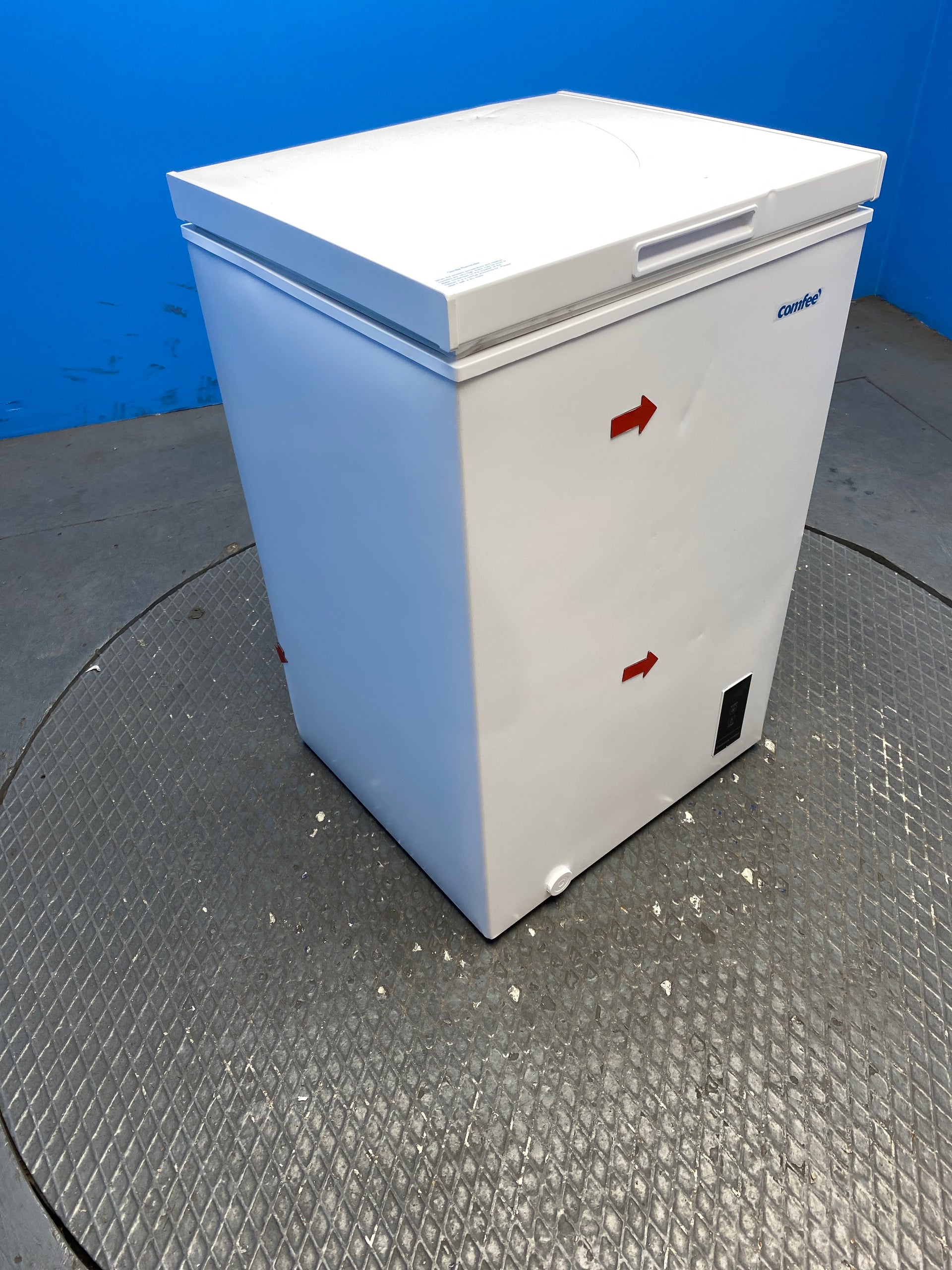 COMFEE' RCC100WH2E 99L Chest Freezer with Digital Control