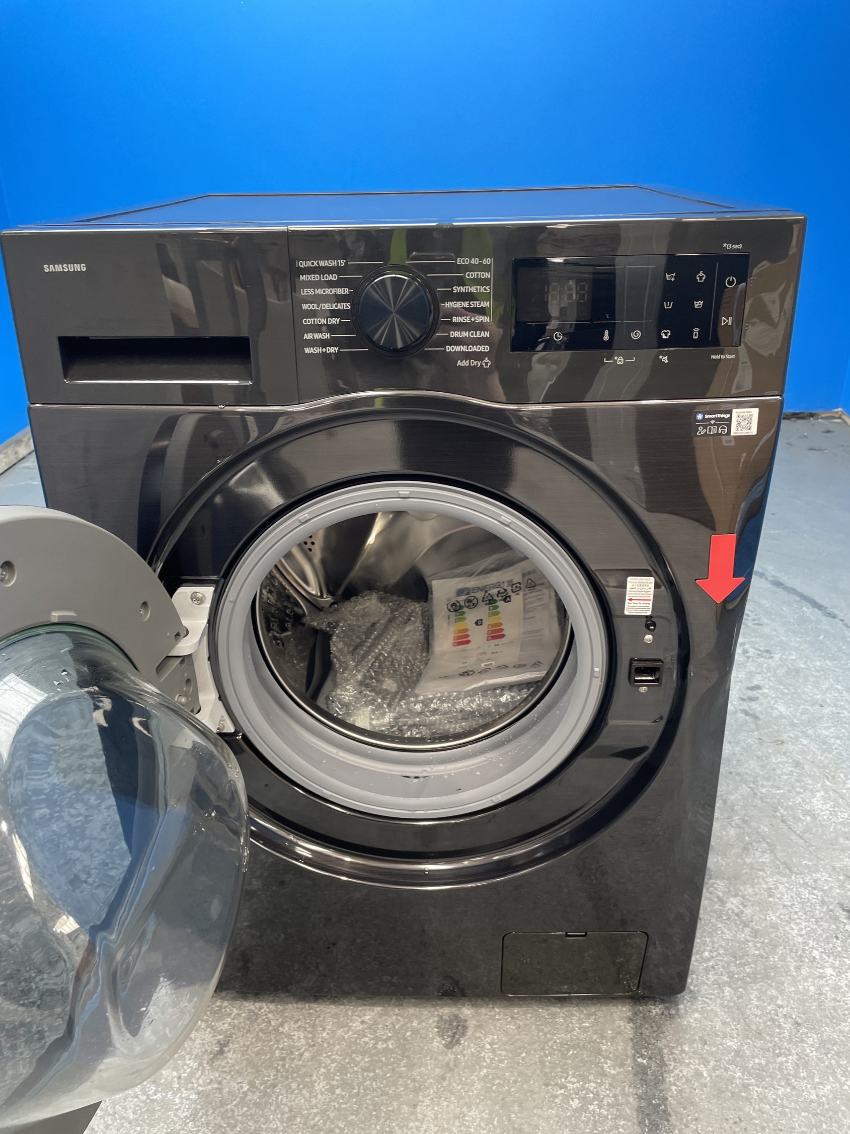 #GRC-157-840 - Samsung WD90DG5B15BB Series 5 9/6kg 1400rpm WiFi Washer Dryer