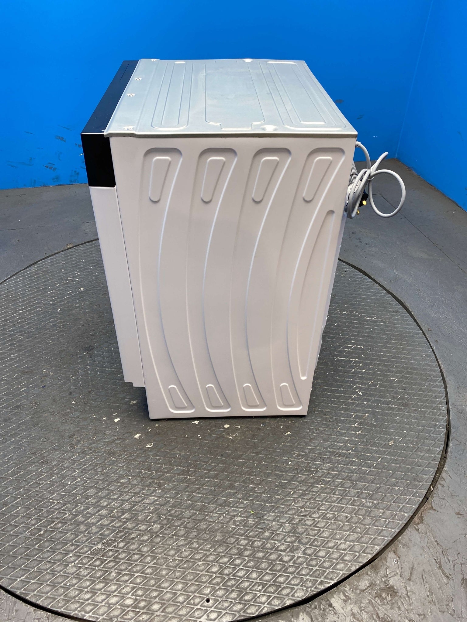 Sharp ES-NIH714BWA Integrated 7kg 1400 Spin Washing Machine