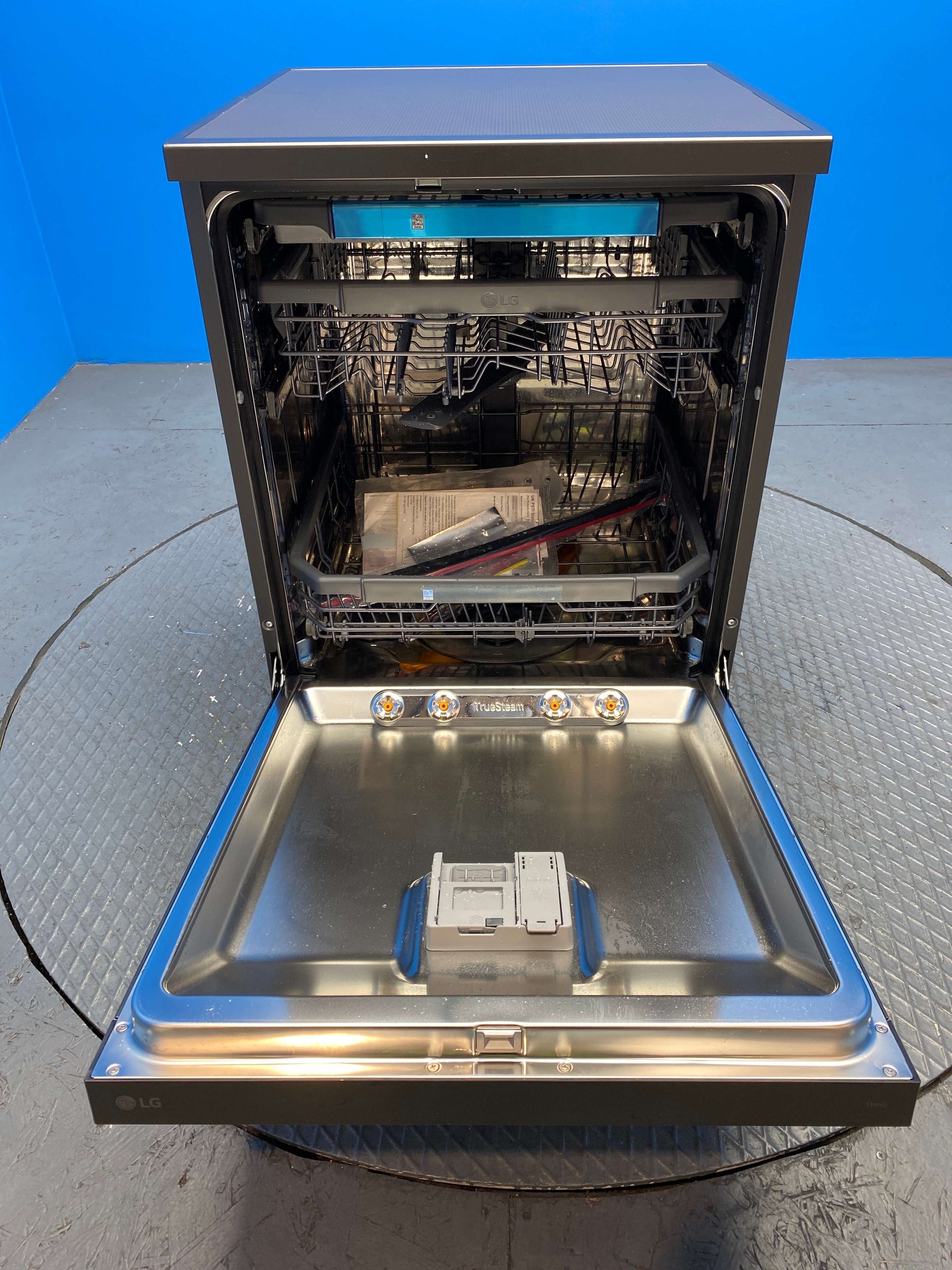 LG DF365FMS QuadWash™ 14 Place Setting Dishwasher