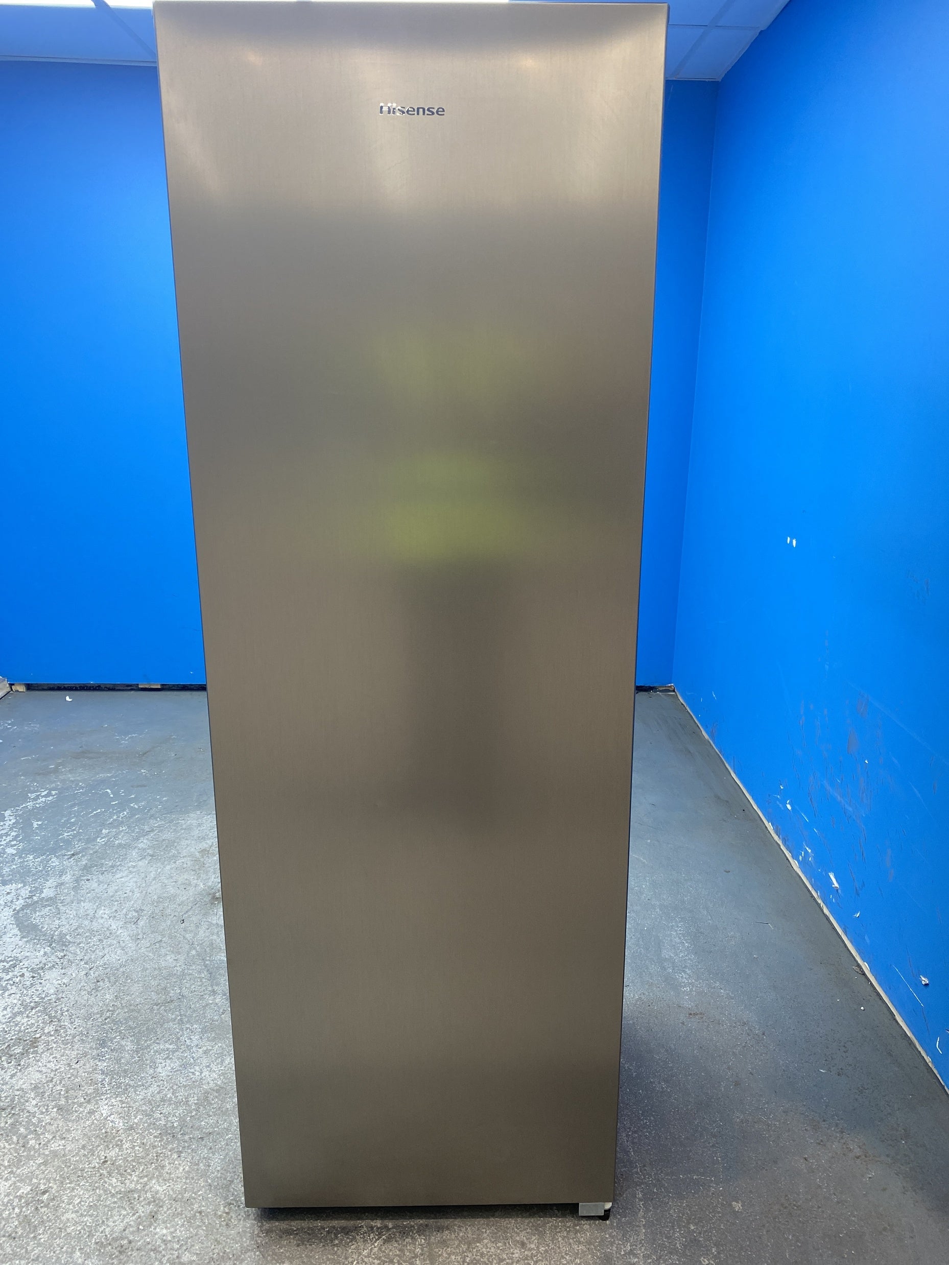 #GRC-157-650 - Hisense RL415N4ACE Tall 322 Litre No Frost Larder Fridge