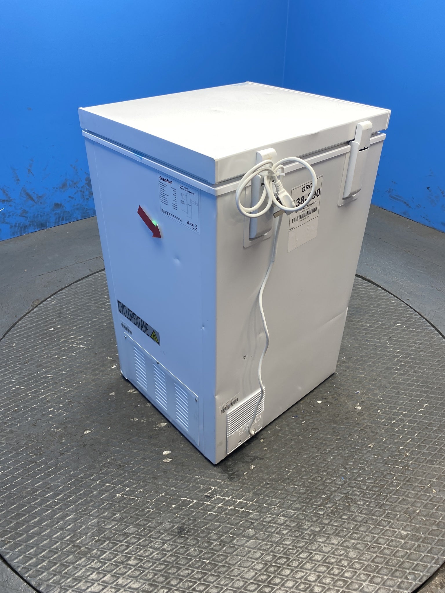 COMFEE' RCC100WH2E 99L Chest Freezer with Digital Control