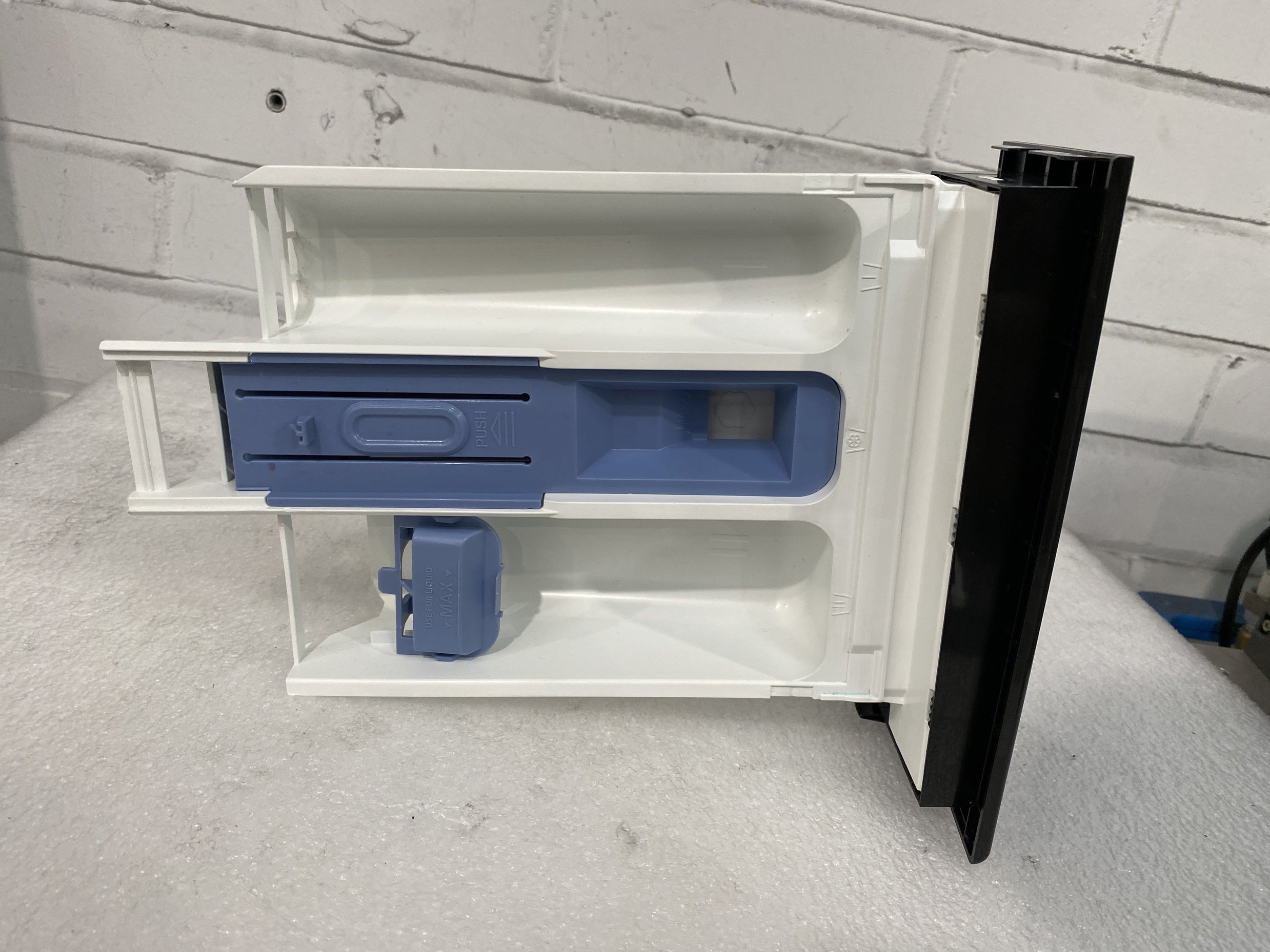 #GRC-158-146 - Samsung WW11DG5B25AB Washing Machine Detergent Dispenser Drawer