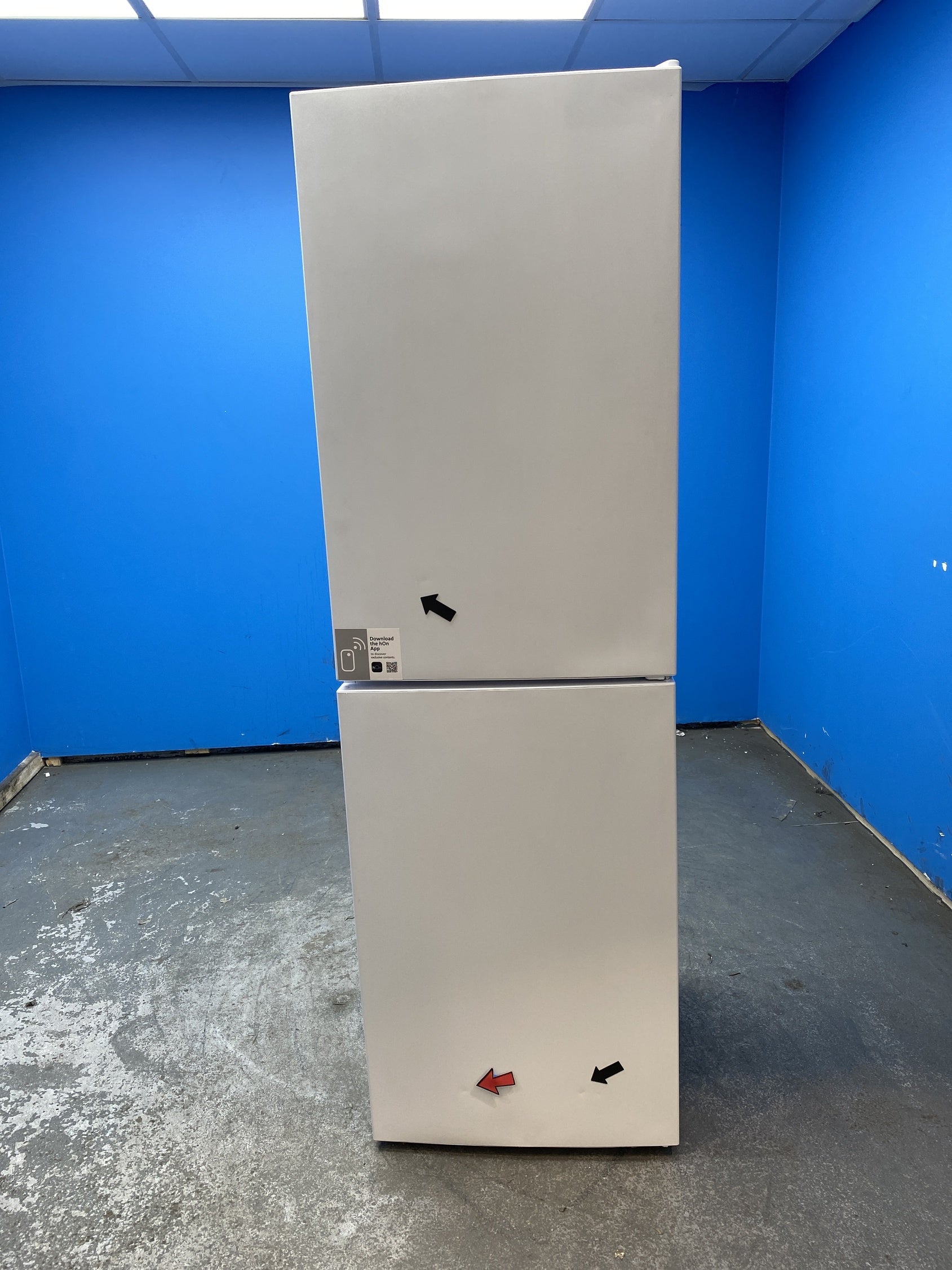 #GRC-156-220 - Hoover HVT3CLECKIHW 235 Litre Combi Fridge Freezer