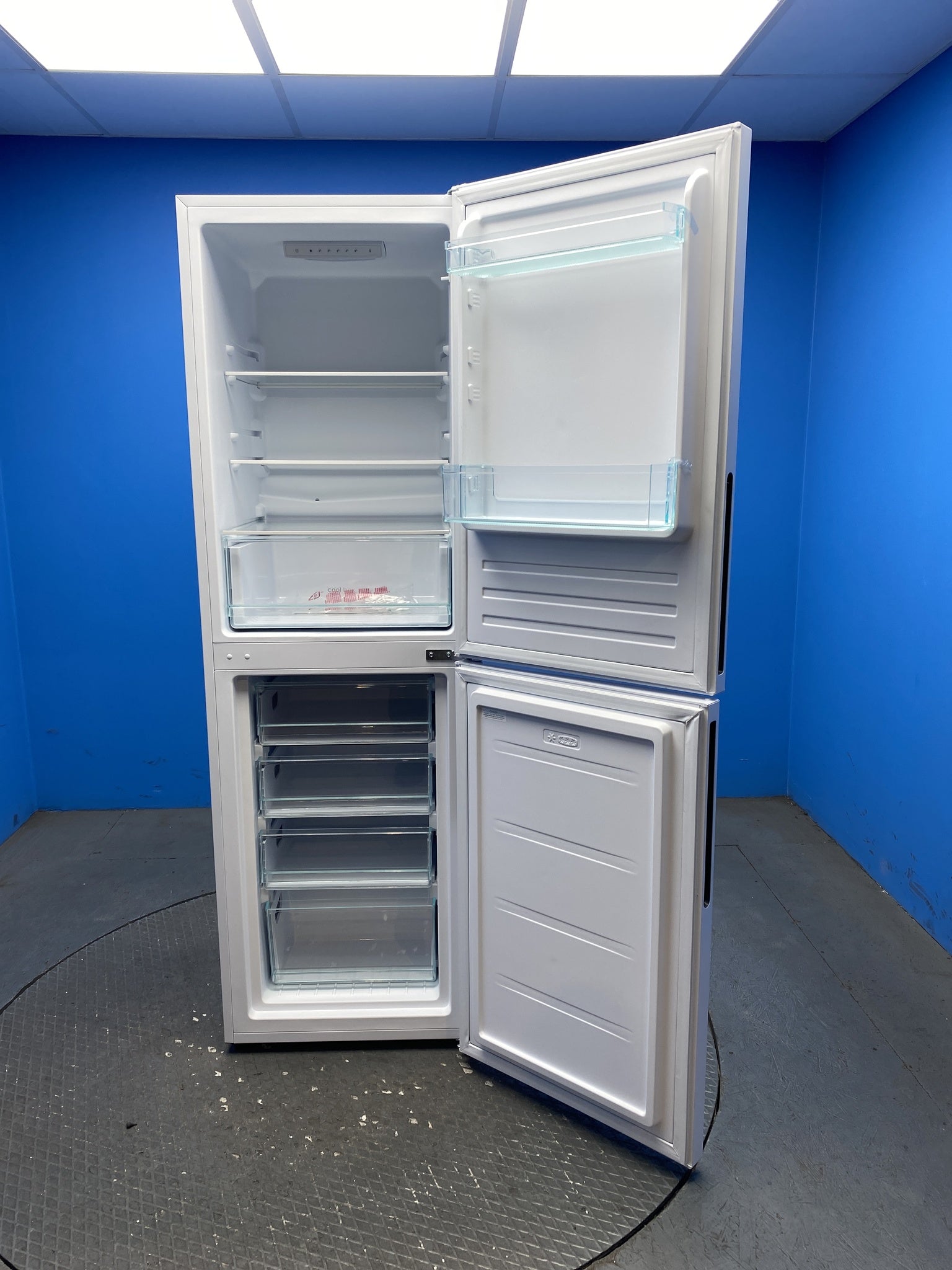 Candy CCT3L517EWK 252 Litre Combi Fridge Freezer
