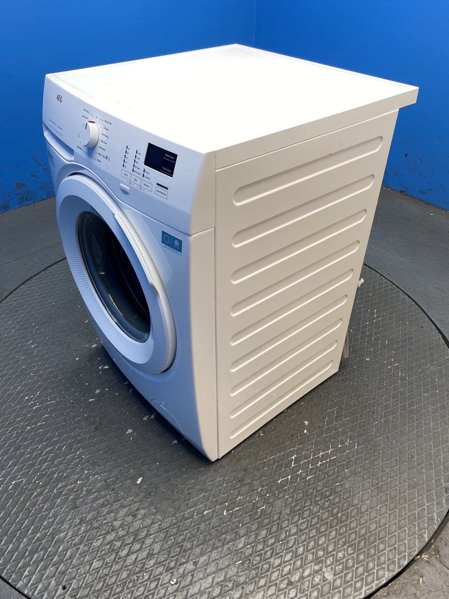 AEG 9kg 1400 Spin Washing Machine with ProSense
