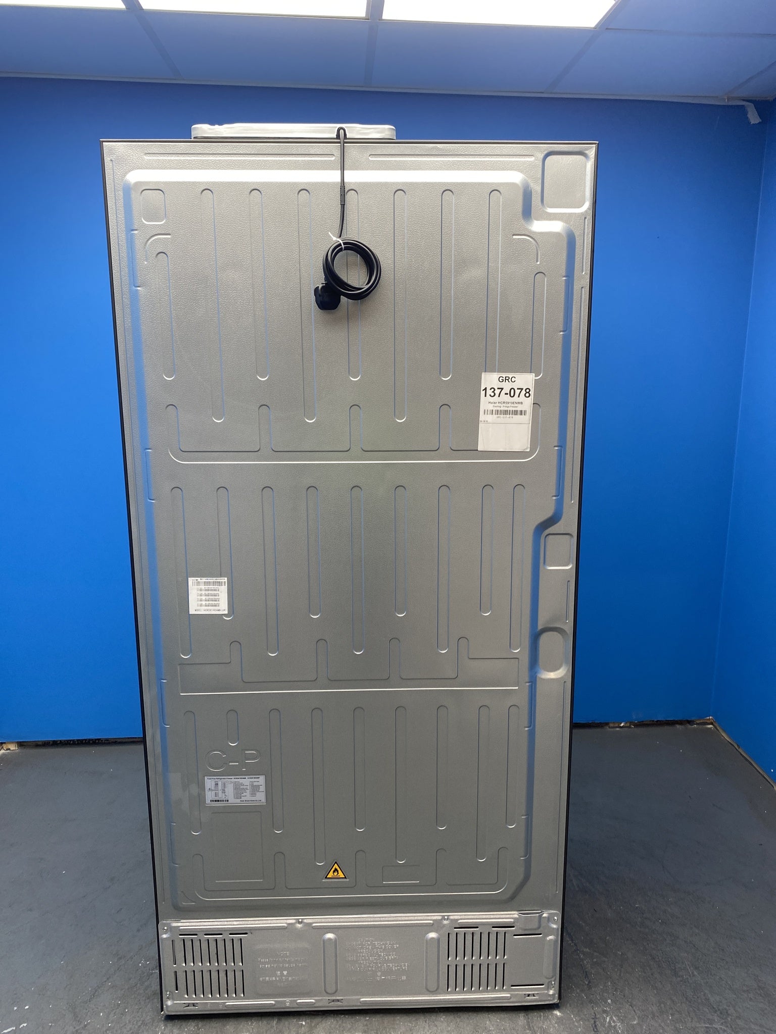 Haier HCR5919ENMB American Style Series 5 528 Litre Fridge Freezer