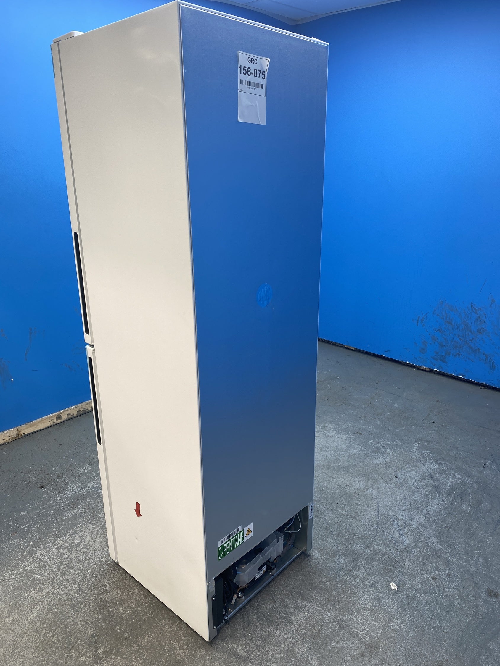 #GRC-156-075 - Candy CCT3L517EWK 252 Litre Combi Fridge Freezer