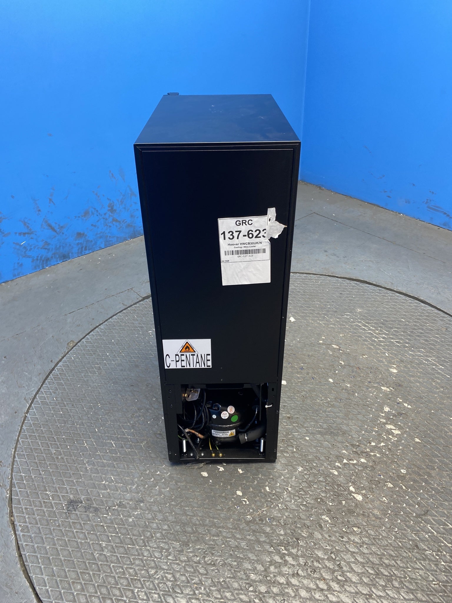 Hoover HWCB30UK/N 20 Bottles Wine Cooler