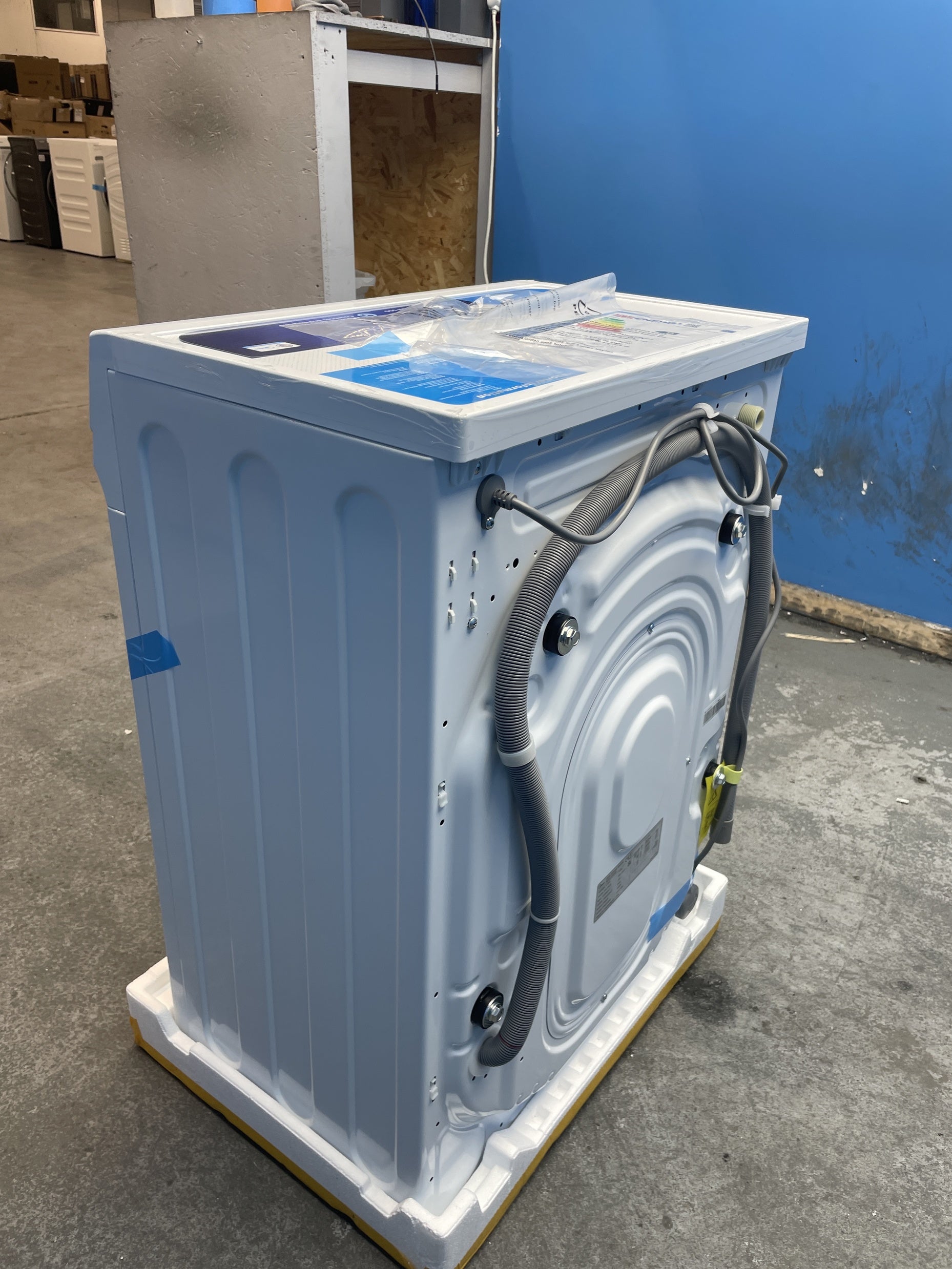 #GRC-159-945 - Midea MF100W60 6kg 1000 Spin Washing Machine with Lunar Dial