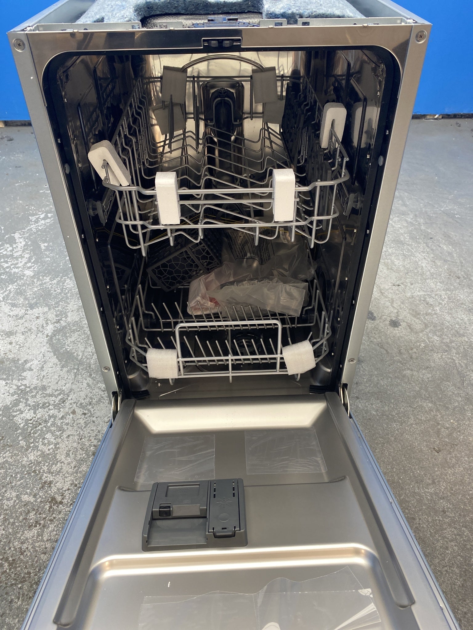 #GRC-145-073 - Hoover HDIH2T1047 Integrated Slimline 10 Place Setting Dishwasher