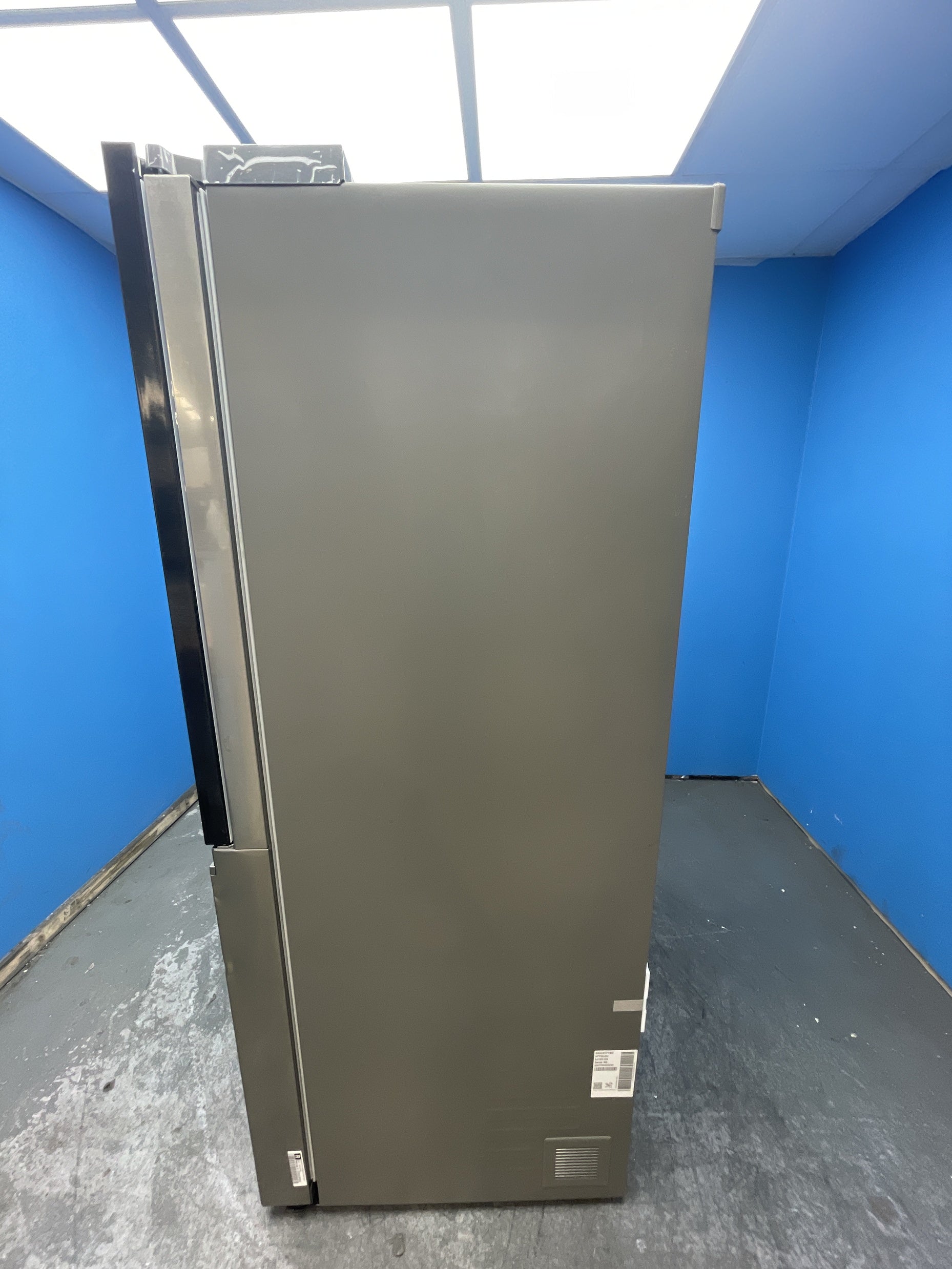 #GRC-163-166 - LG GSXE81PYBD InstaView American Style Fridge Freezer