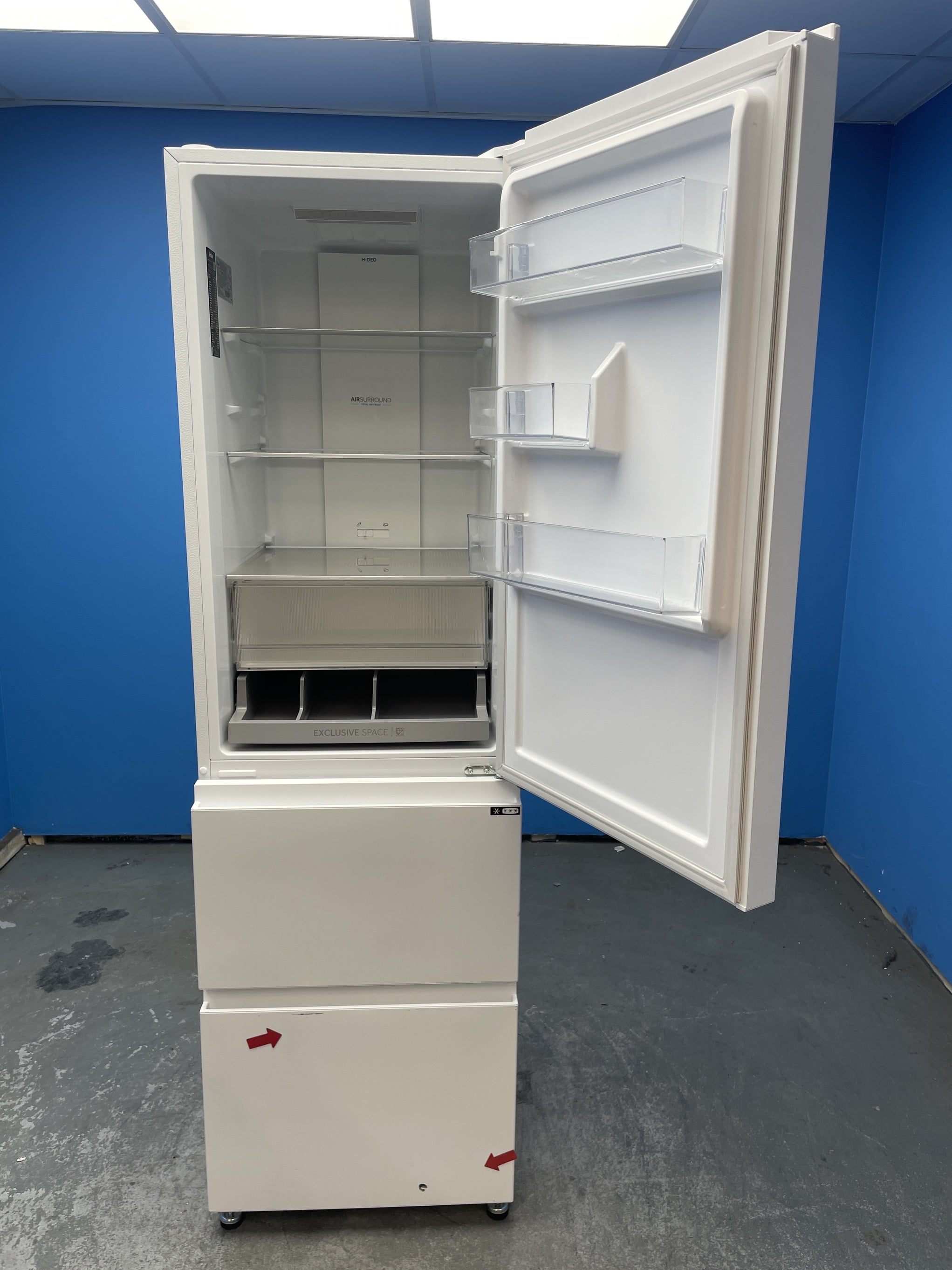 #GRC-153-859 - Haier 3D 55 Series 3 HTR3518ENMWK 60/40 Fridge Freezer
