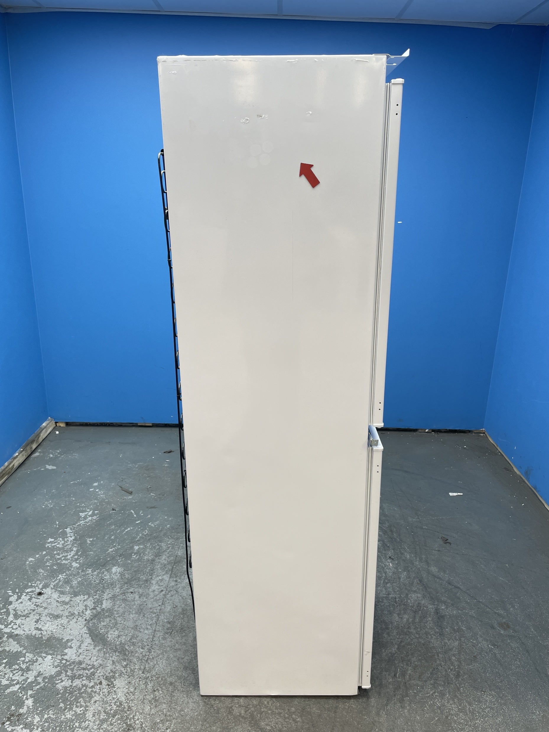 #GRC-154-889 - Candy CB50S518FK Integrated 50/50 Fridge Freezer