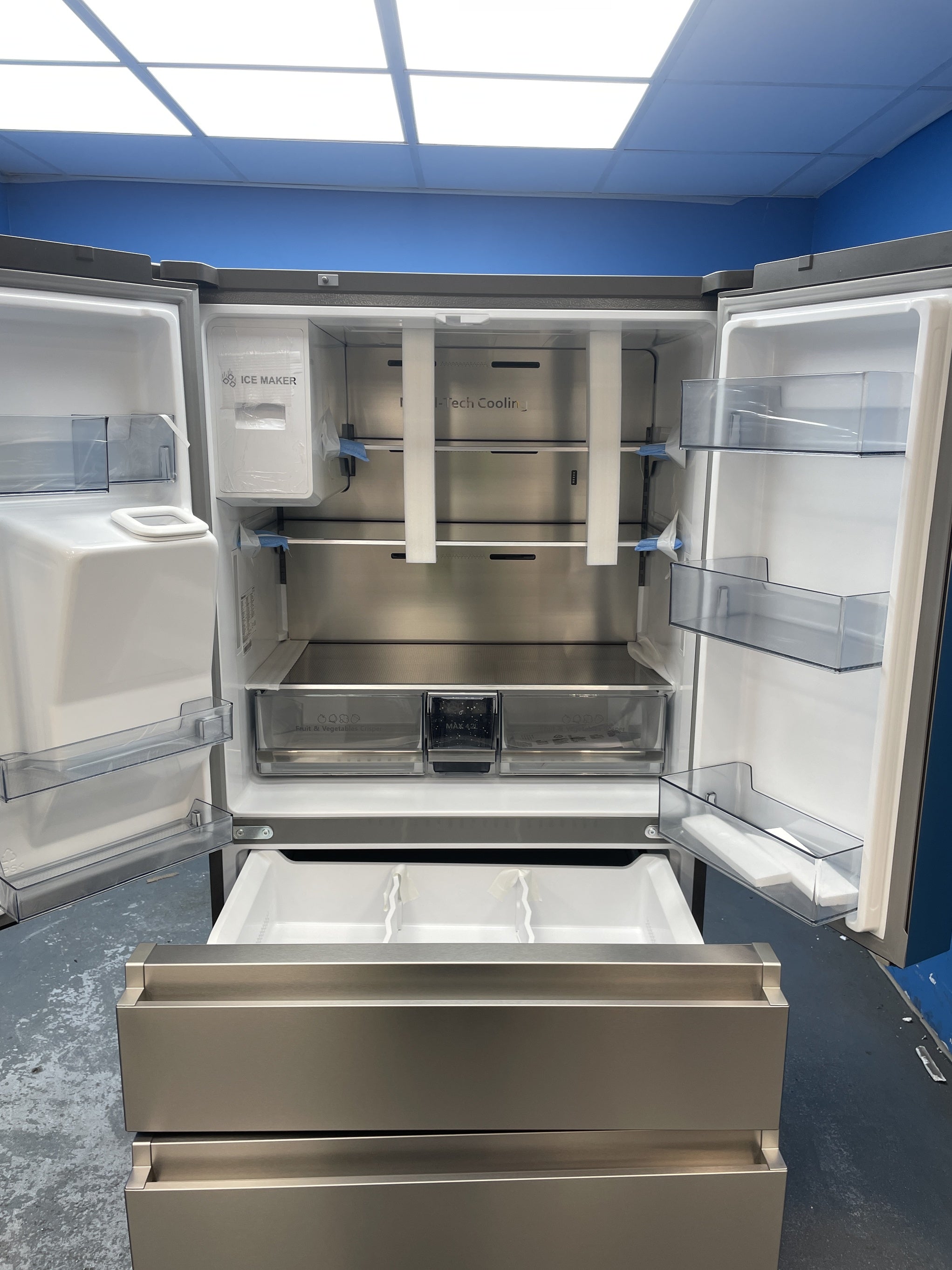 #GRC-158-059 - Hisense RF728N4SASE PureFlat Multi Door Smart Fridge Freezer