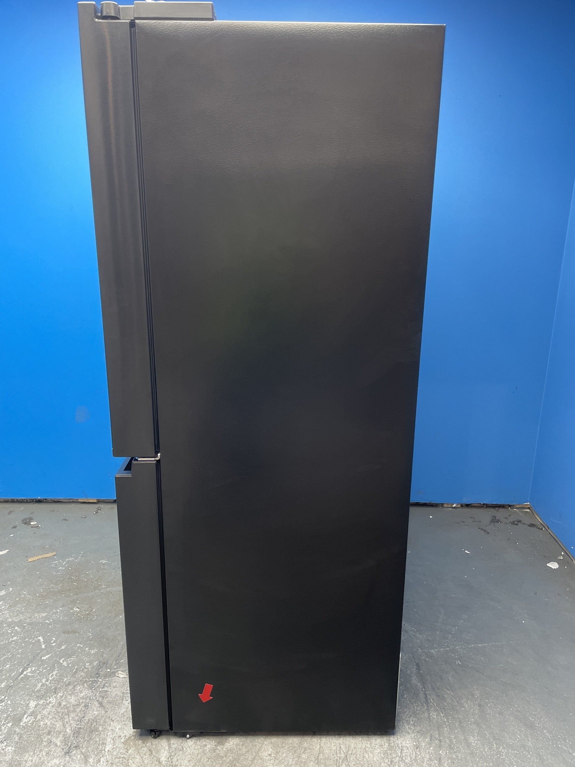 #GRC-158-124 - Hisense PureFlat RQ760N4IFE American Style Fridge Freezer