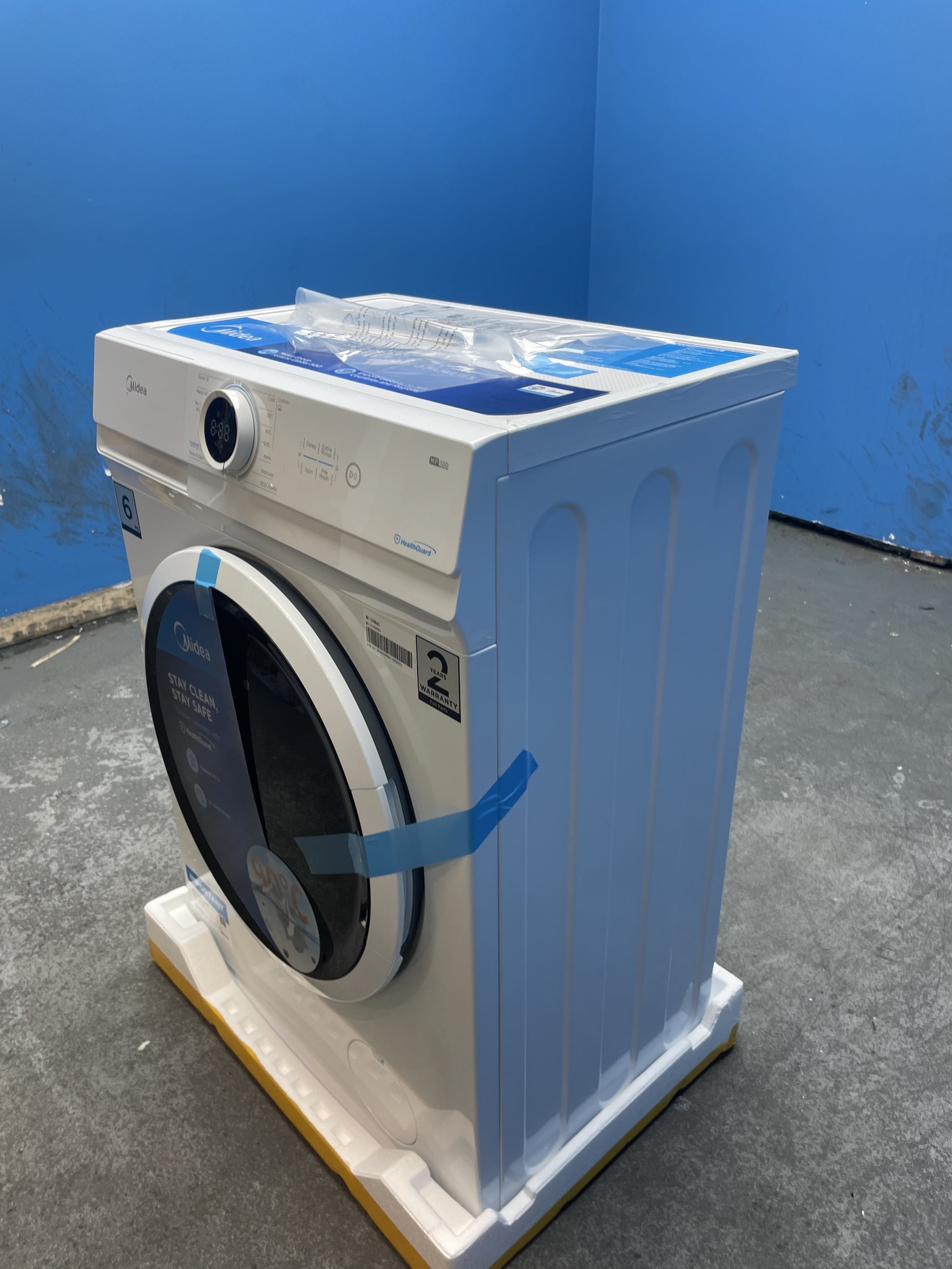 #GRC-159-945 - Midea MF100W60 6kg 1000 Spin Washing Machine with Lunar Dial