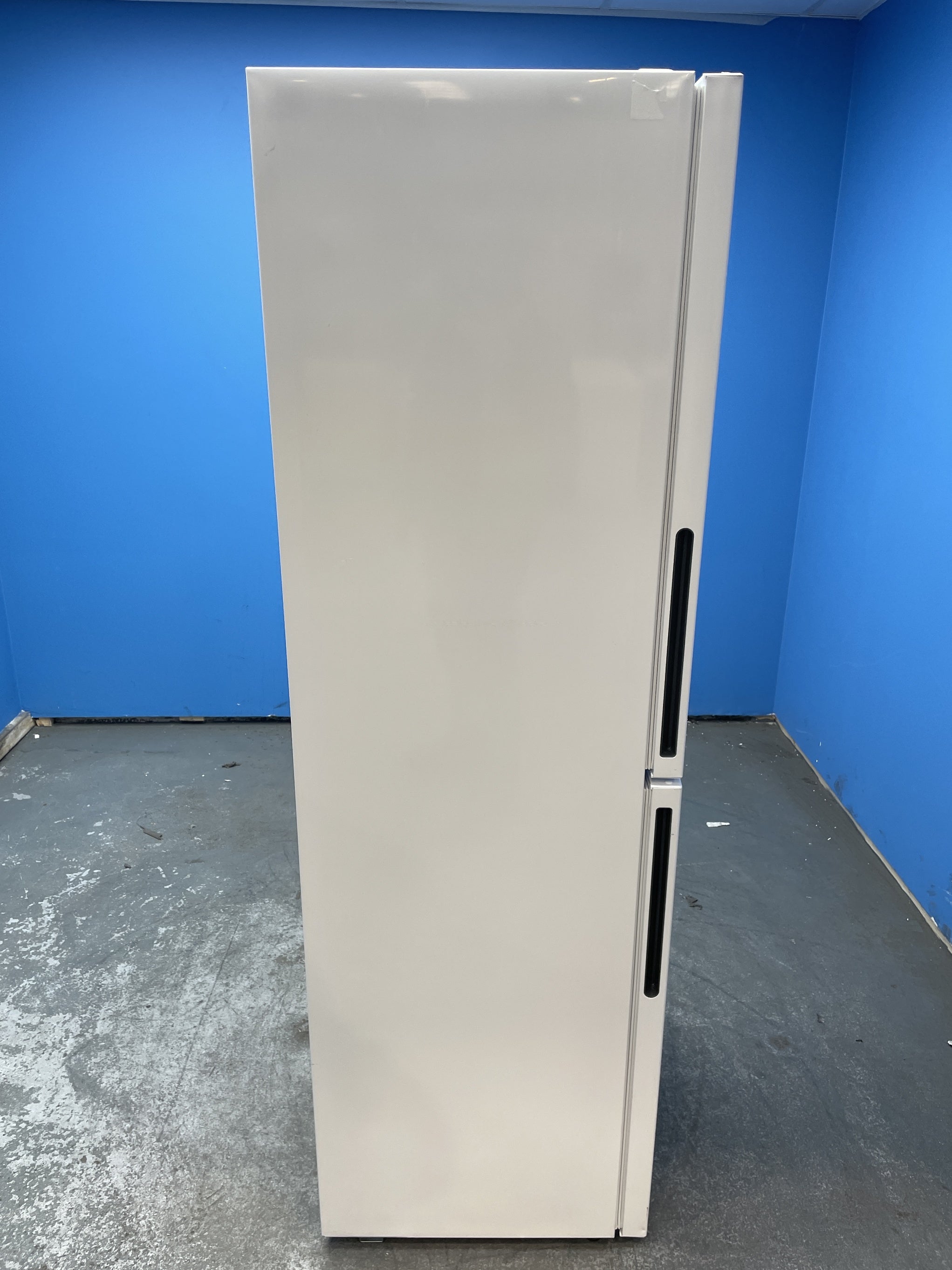 #GRC-153-874 - Candy CCT3L157EWK 252 Litre 50/50 Combi Fridge Freezer