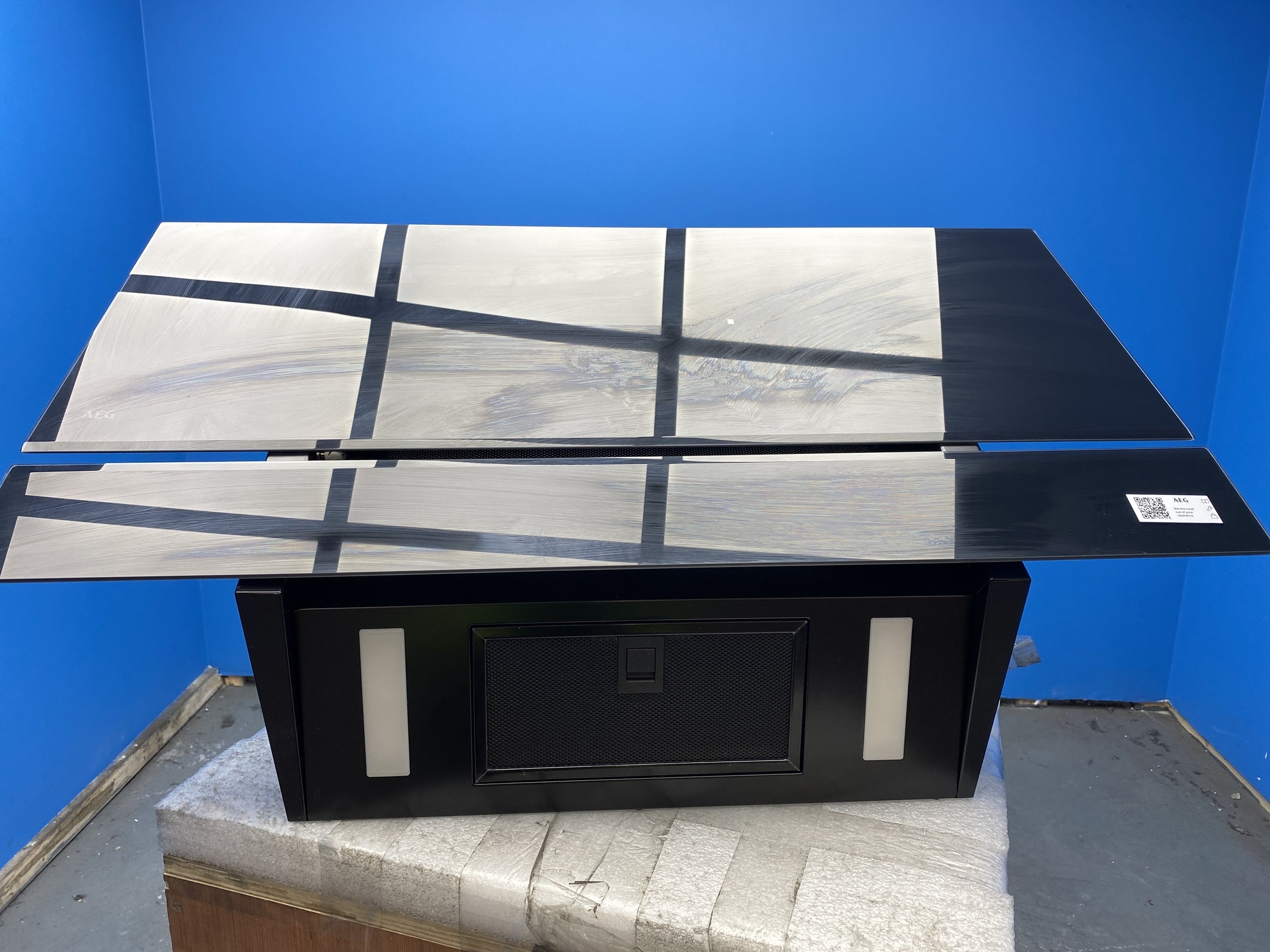 #GRC-158-197 - AEG 8000 AuroraTech NDV8791CB Built-in Angled Cooker Hood