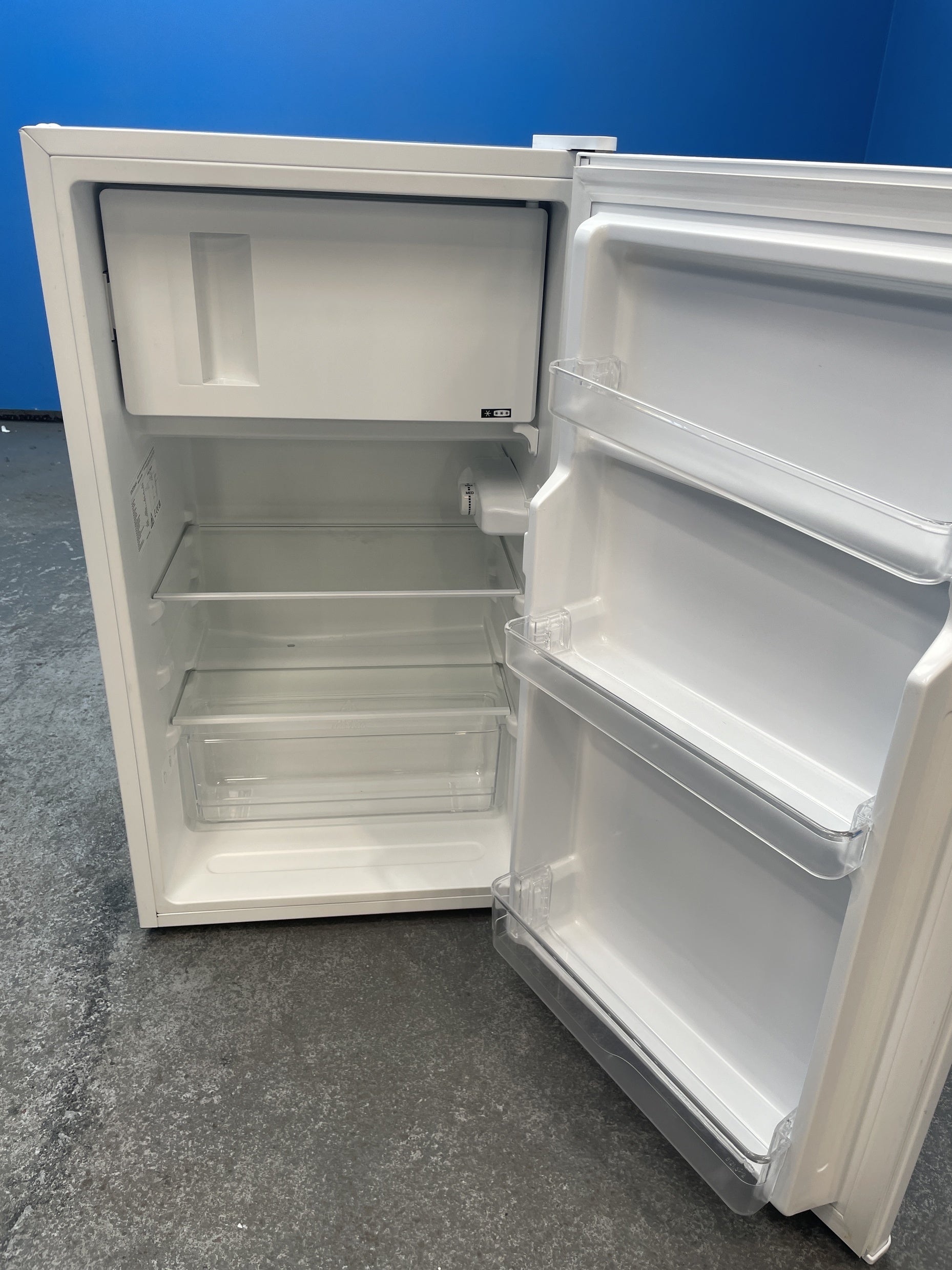 #GRC-153-439 - Statesman UC47IBW Undercounter Fridge with Ice Box