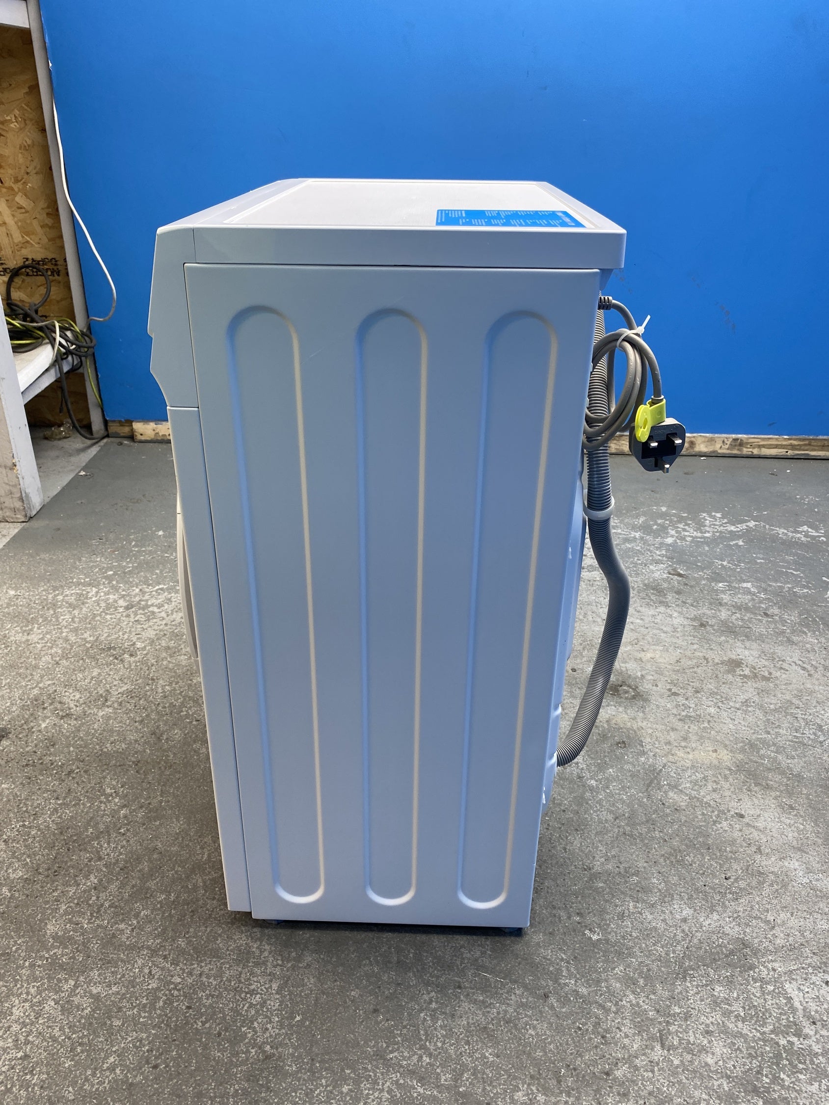 #GRC-156-775 - Midea MF100W70 7kg 1200 Spin Washing Machine