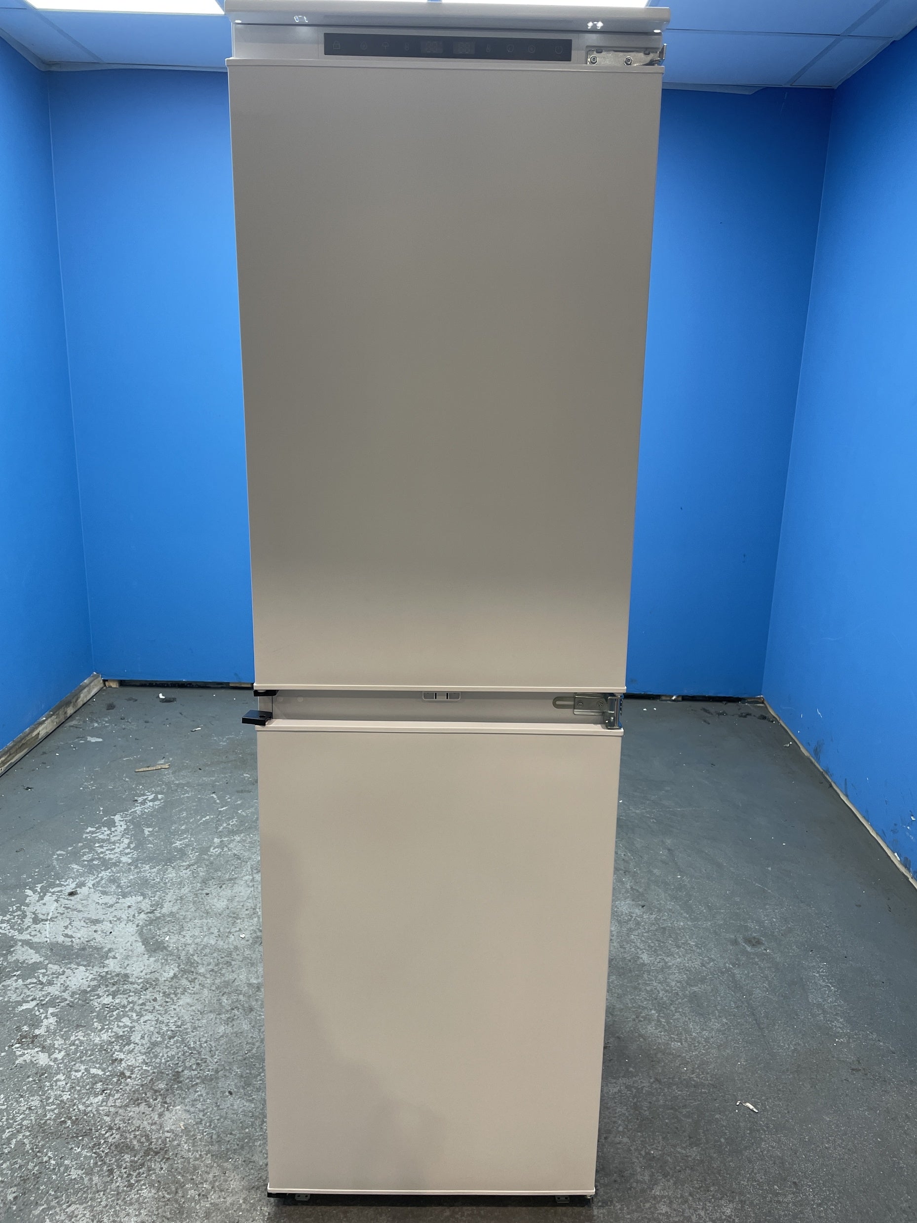 #GRC-158-337 - Haier HB50T618FMK Built-In No Frost Fridge Freezer