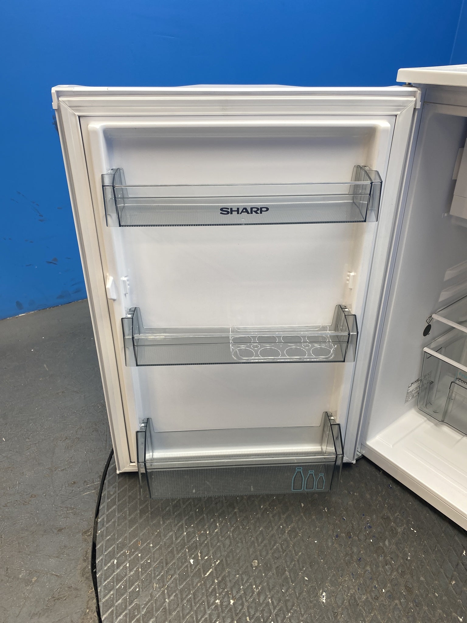 Sharp SJ-UE121M4B 122 Litre Under Counter Fridge