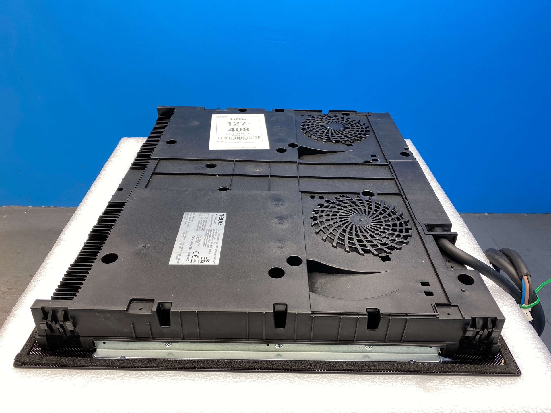 neue NI642C/E1 60cm 4 Zone Induction Hob