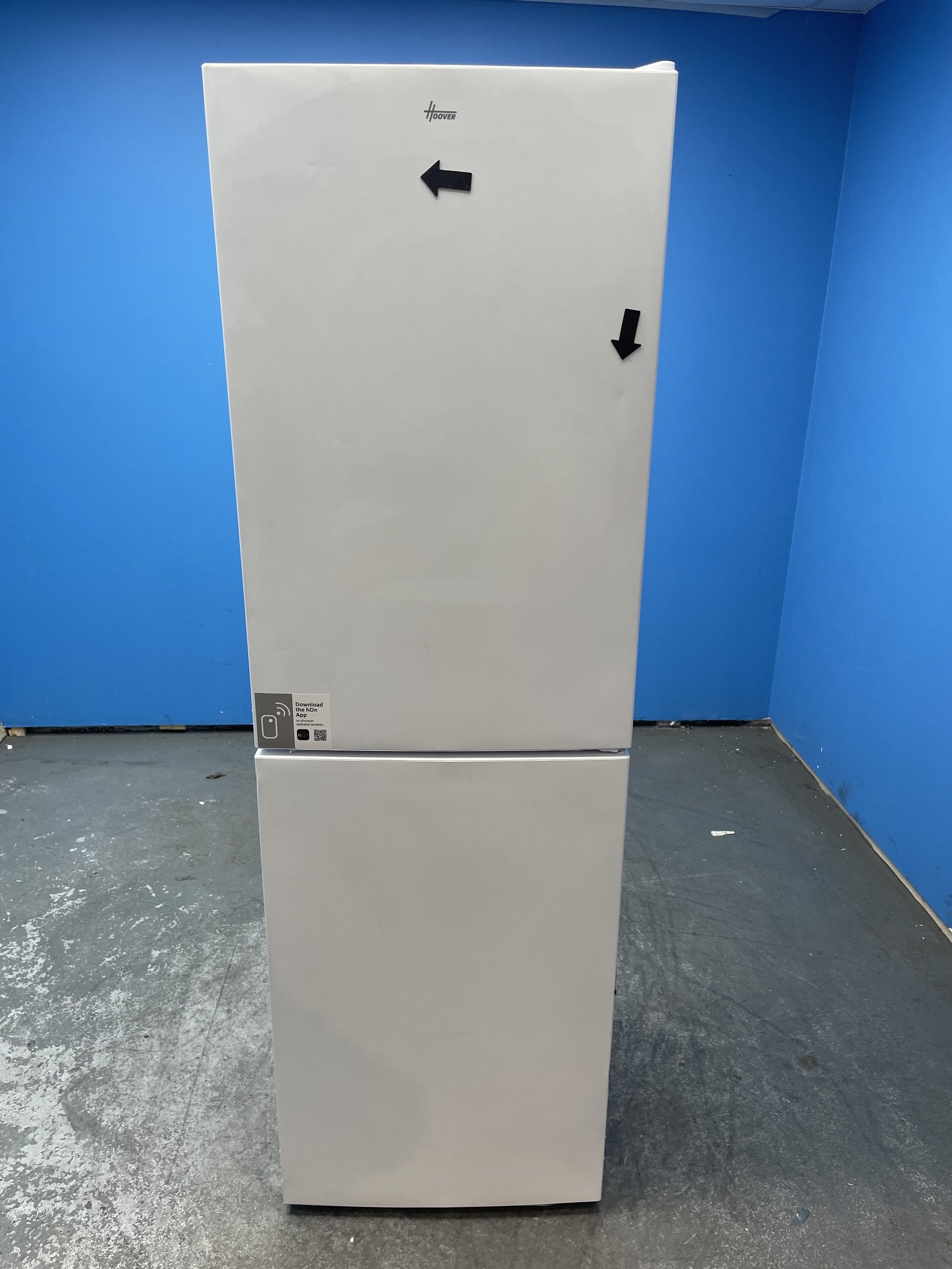 #GRC-155-796 - Hoover HVT3CLECKIHW 235 Litre Combi Fridge Freezer