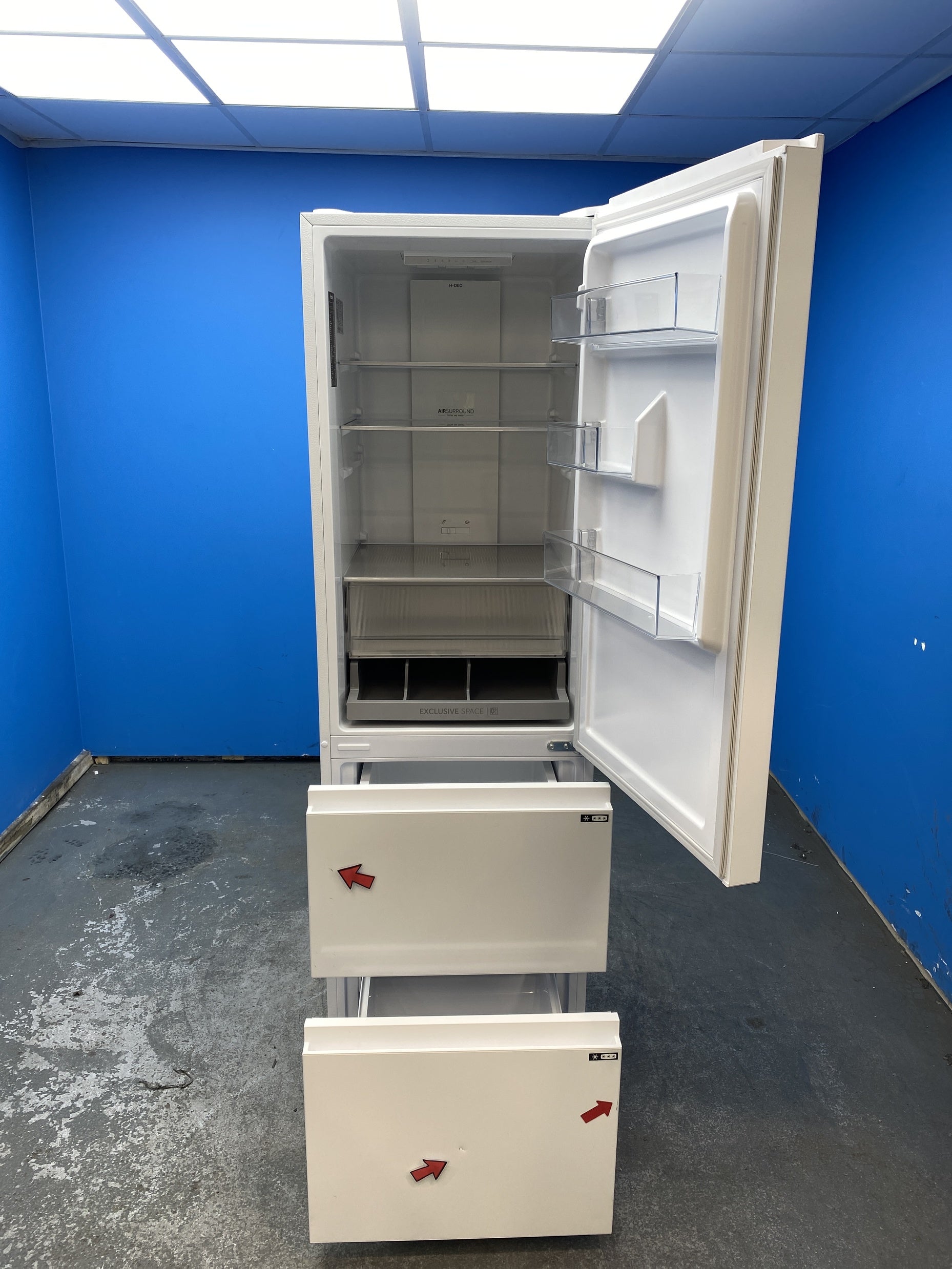 #GRC-156-455 - Haier 3D 55 Series 3 HTR3518ENMWK 60/40 Fridge Freezer