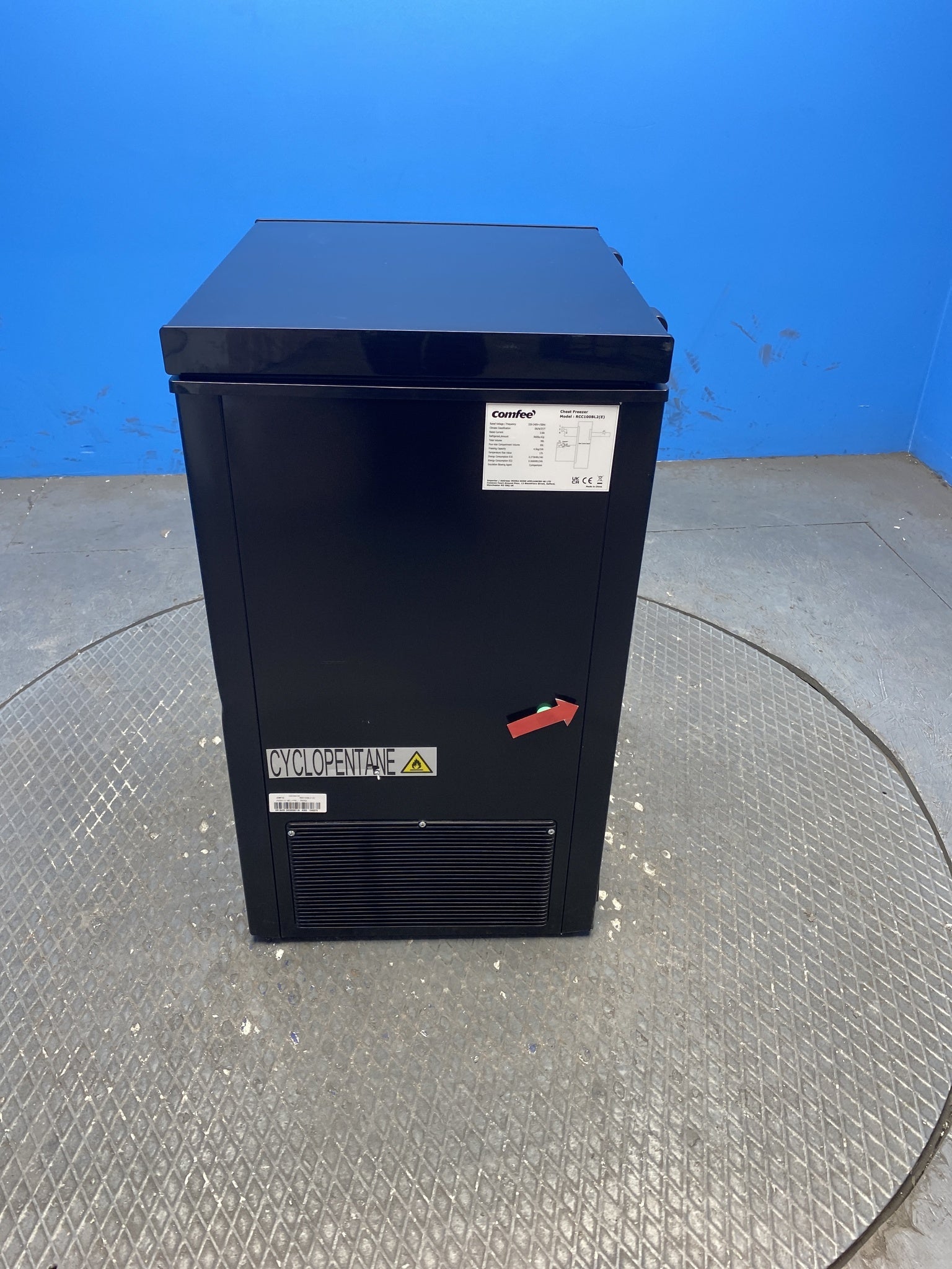 COMFEE' RCC100BL2 99L Freestanding Chest Freezer