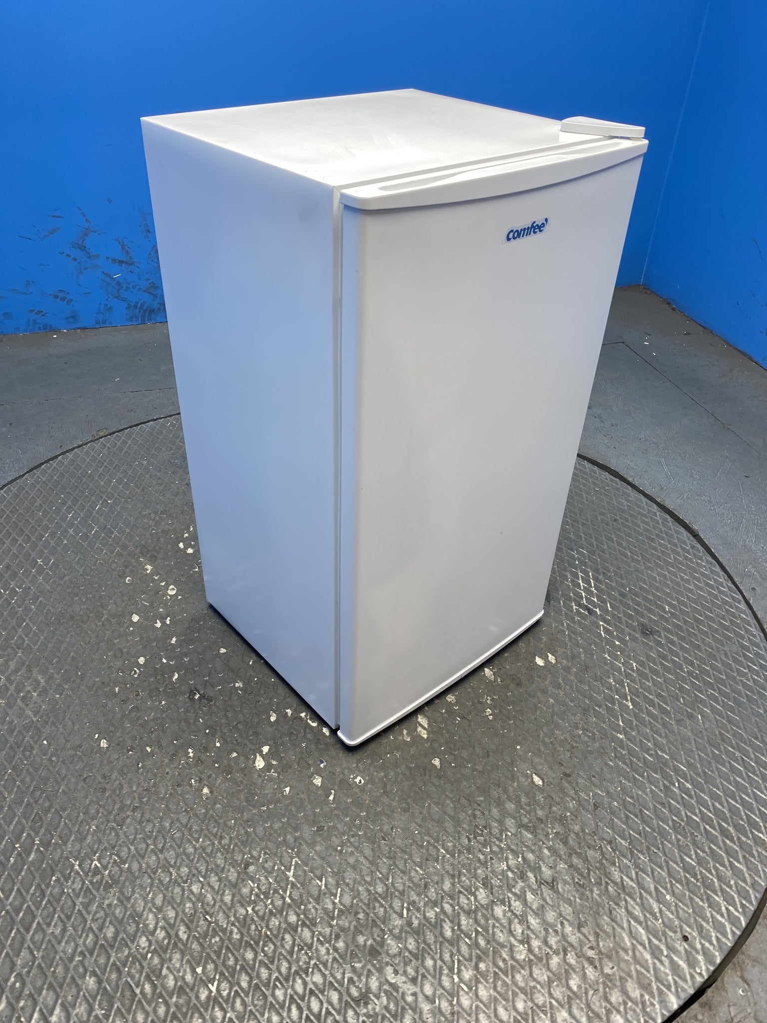 Comfee RCU60WH2(E) 60L Under Counter Freezer