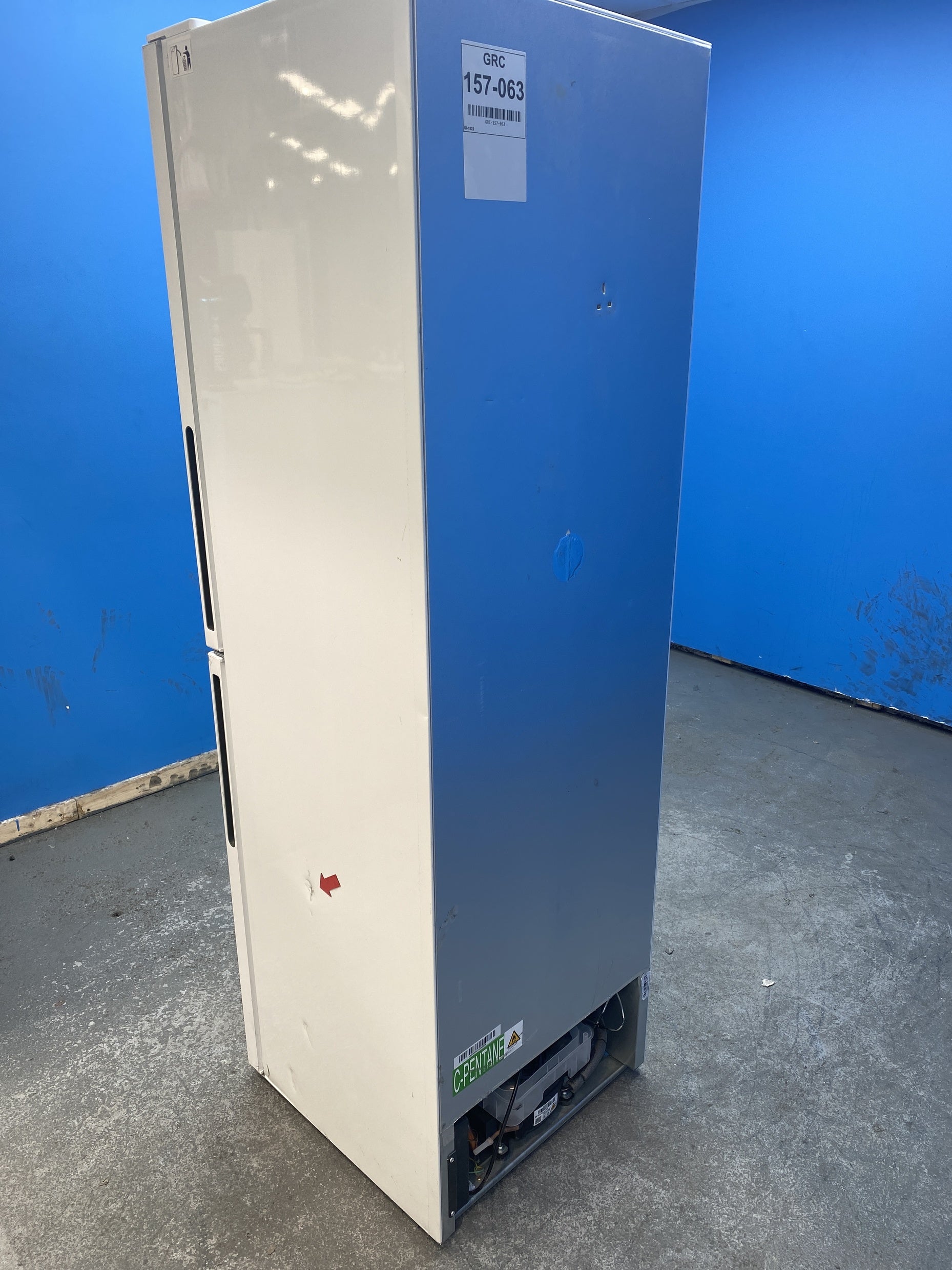 #GRC-157-063 - Hoover HVCT3L517EWKR H-FRIDGE 300 Low Frost Fridge Freezer