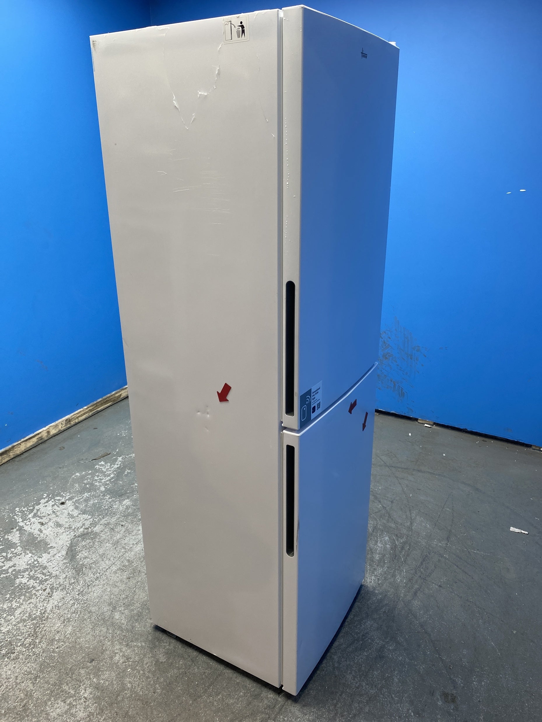 #GRC-156-335 - Hoover HVT3CLECKIHW 235 Litre Combi Fridge Freezer