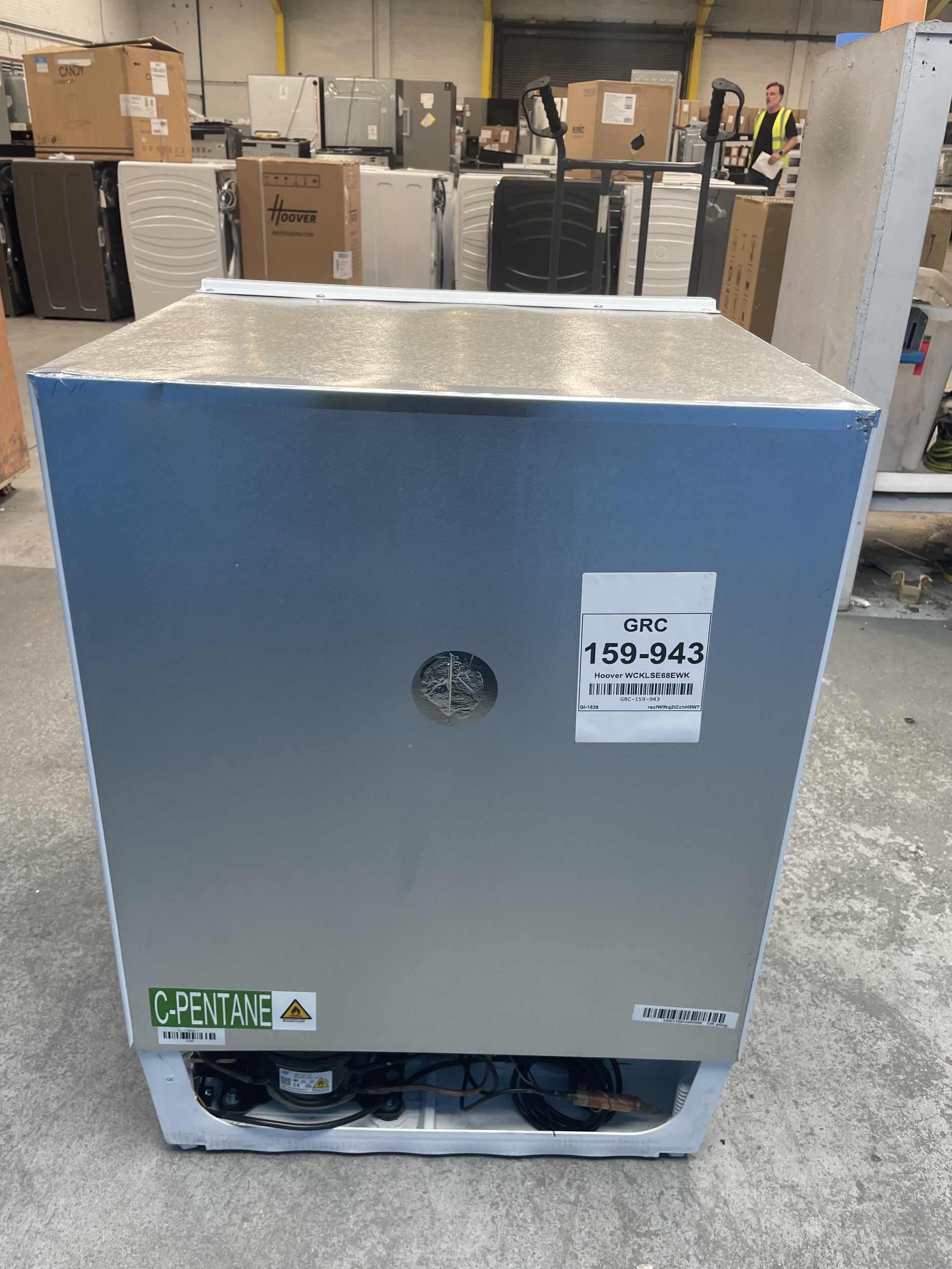 #GRC-159-943 - Hoover WCKLSE68EWK Integrated Undercounter Larder Fridge