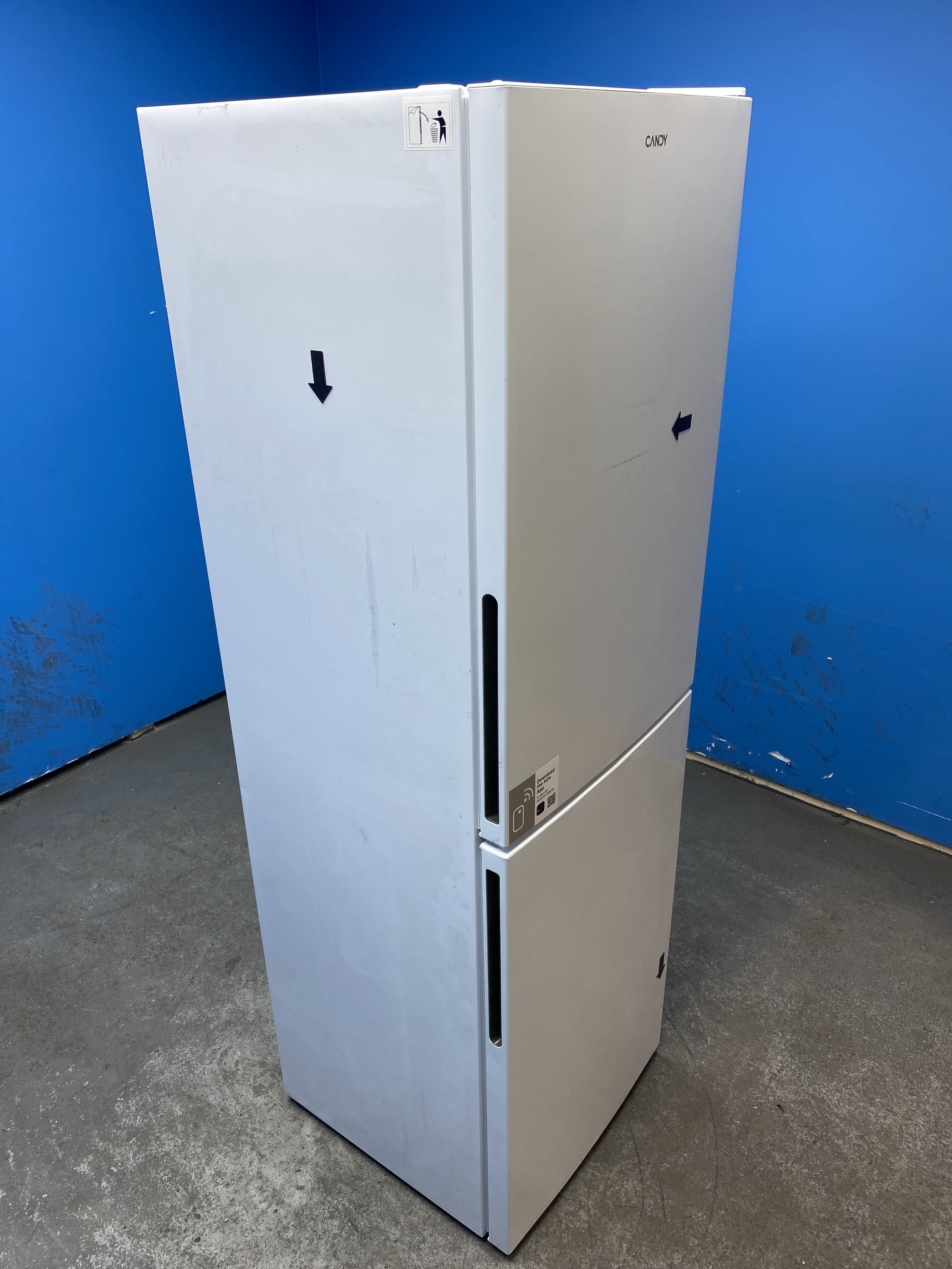 #GRC-152-041 - Candy CCT3L517EWK 252 Litre Combi Fridge Freezer