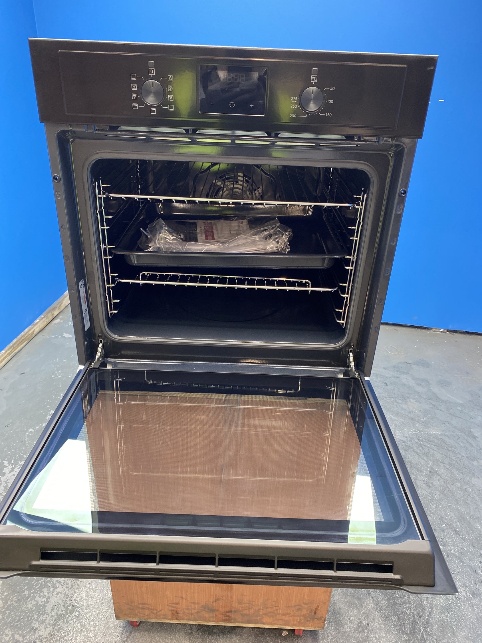 #GRC-155-962 - AEG BEX335011B 3000 SurroundCook Aqua Clean Built-in Oven