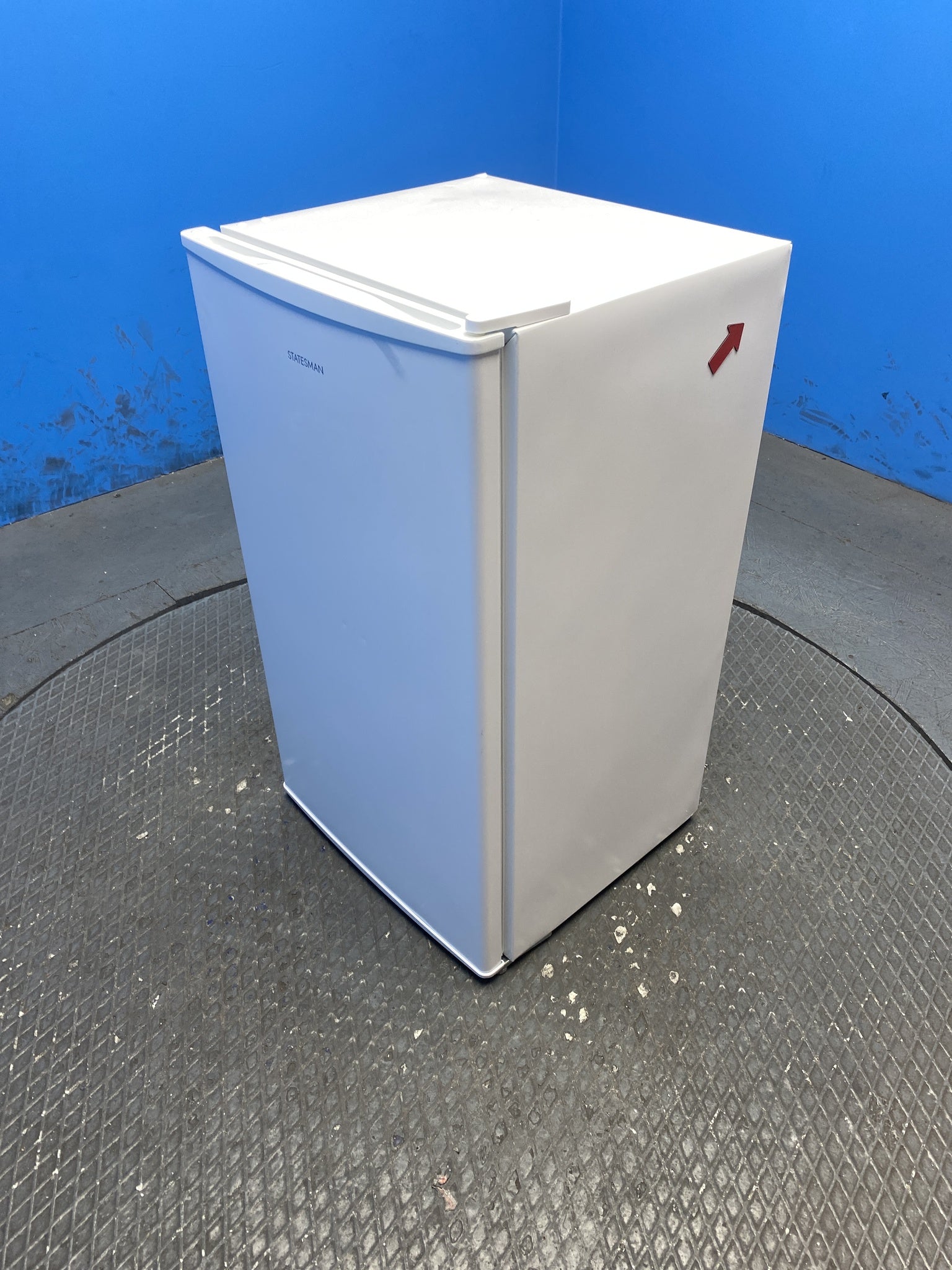 Statesman UC47LFW 93 Litres Under Counter Fridge